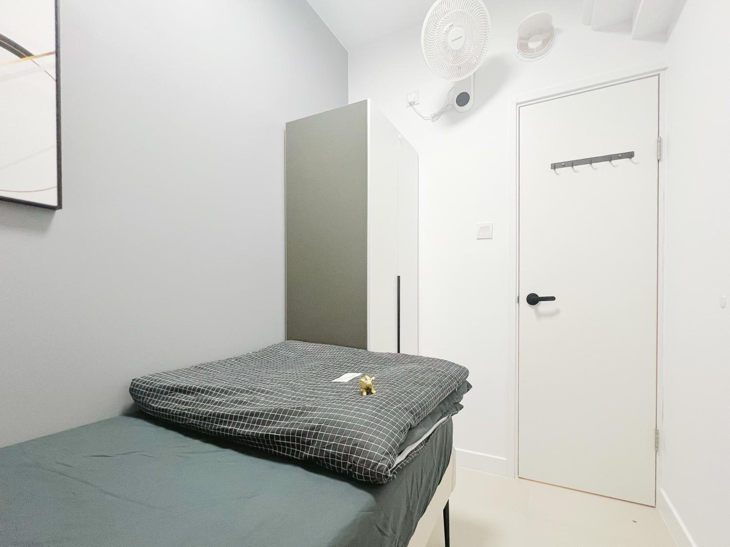 Student Accommodation - 5 Man Cheong Street