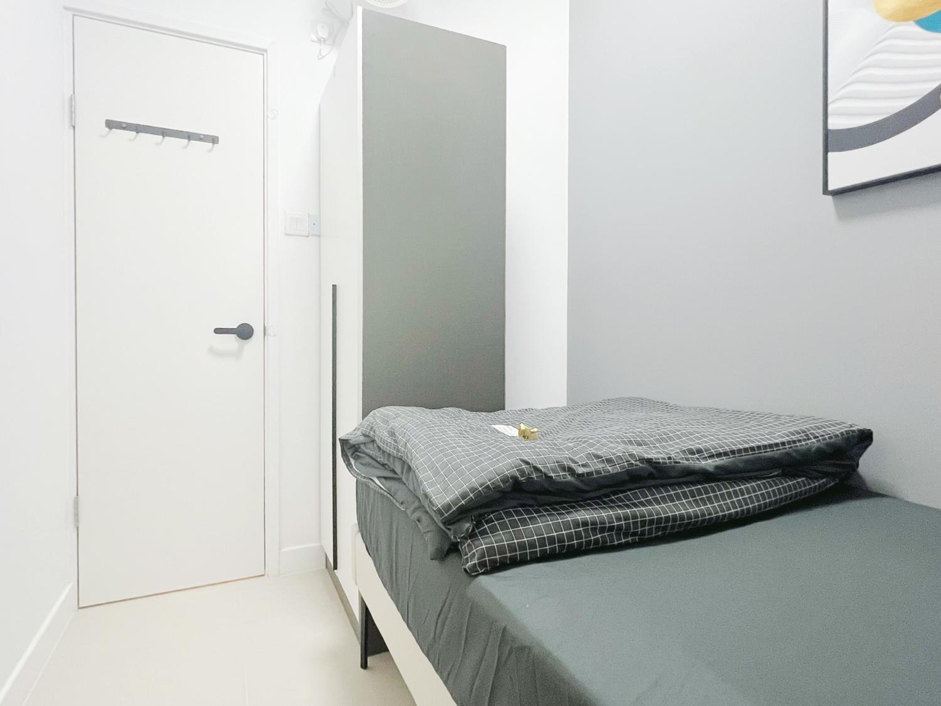 Student Accommodation - 5 Man Cheong Street