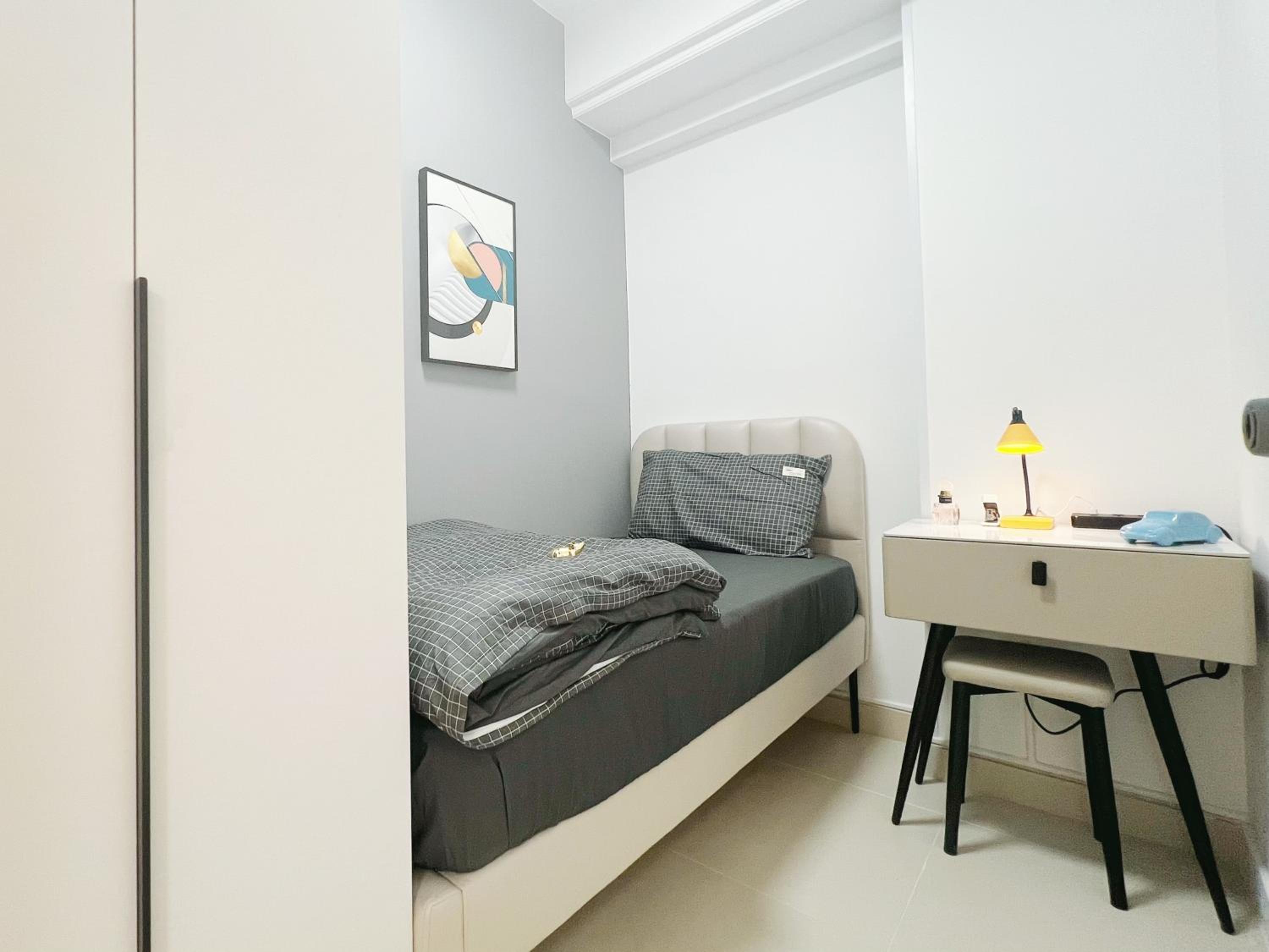 Student Accommodation - 5 Man Cheong Street