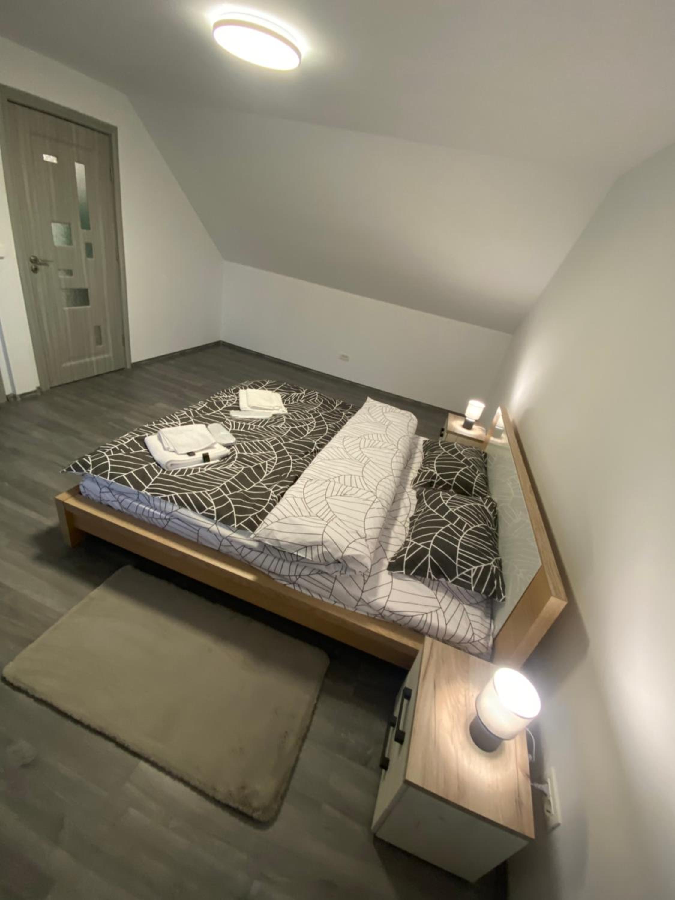 Sunny Hill Apartments