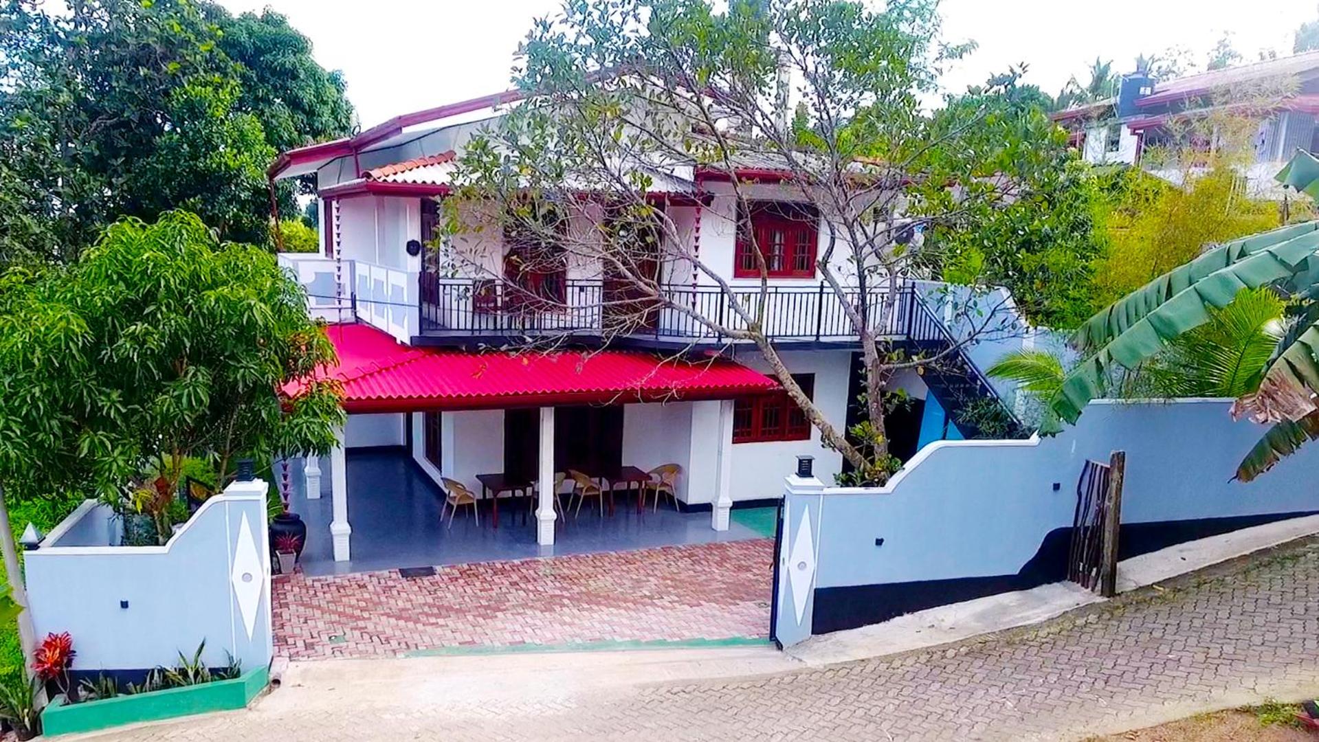 Dinsara Pearl Villa