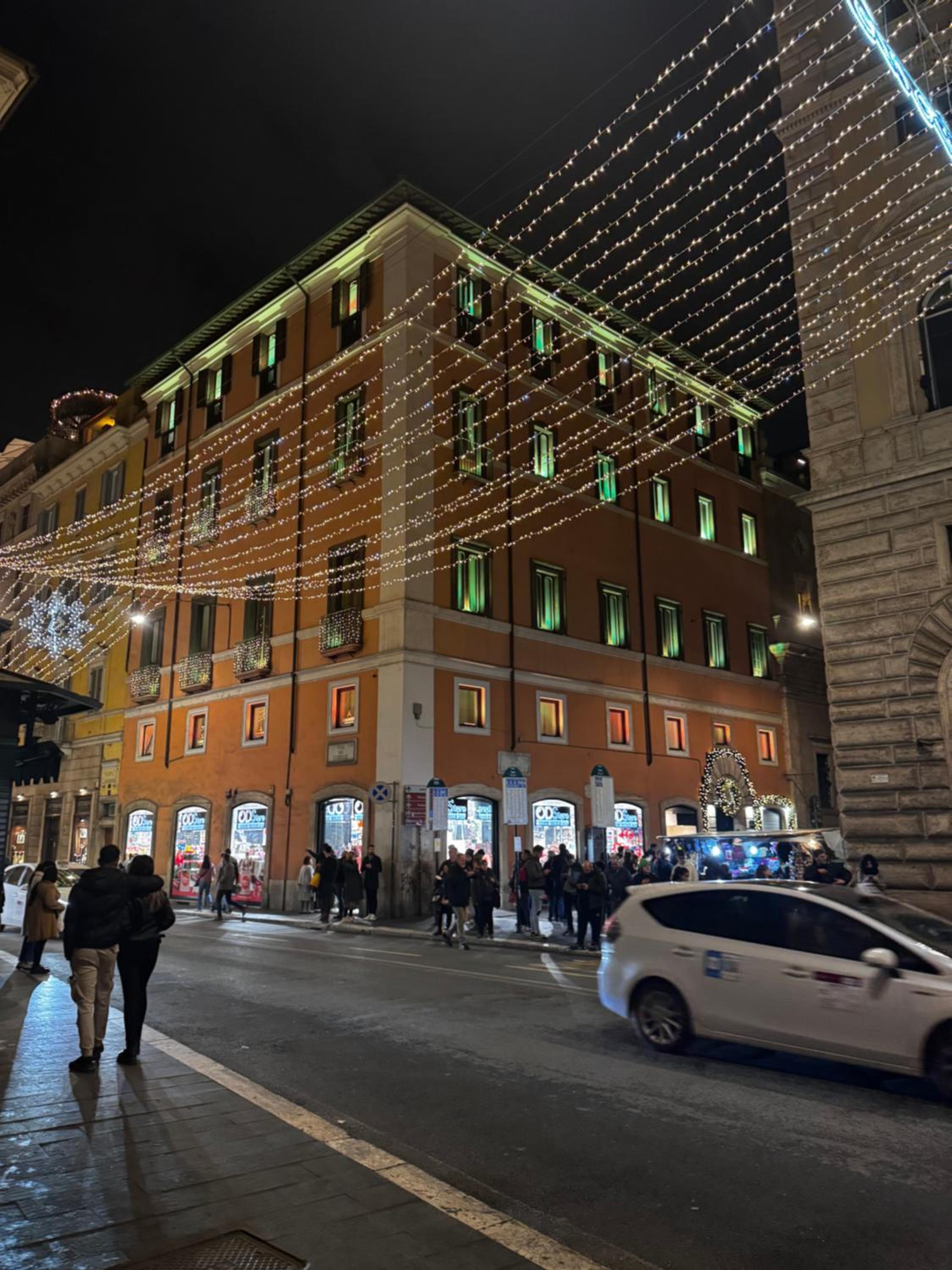 Hotel Caravita - Image 1