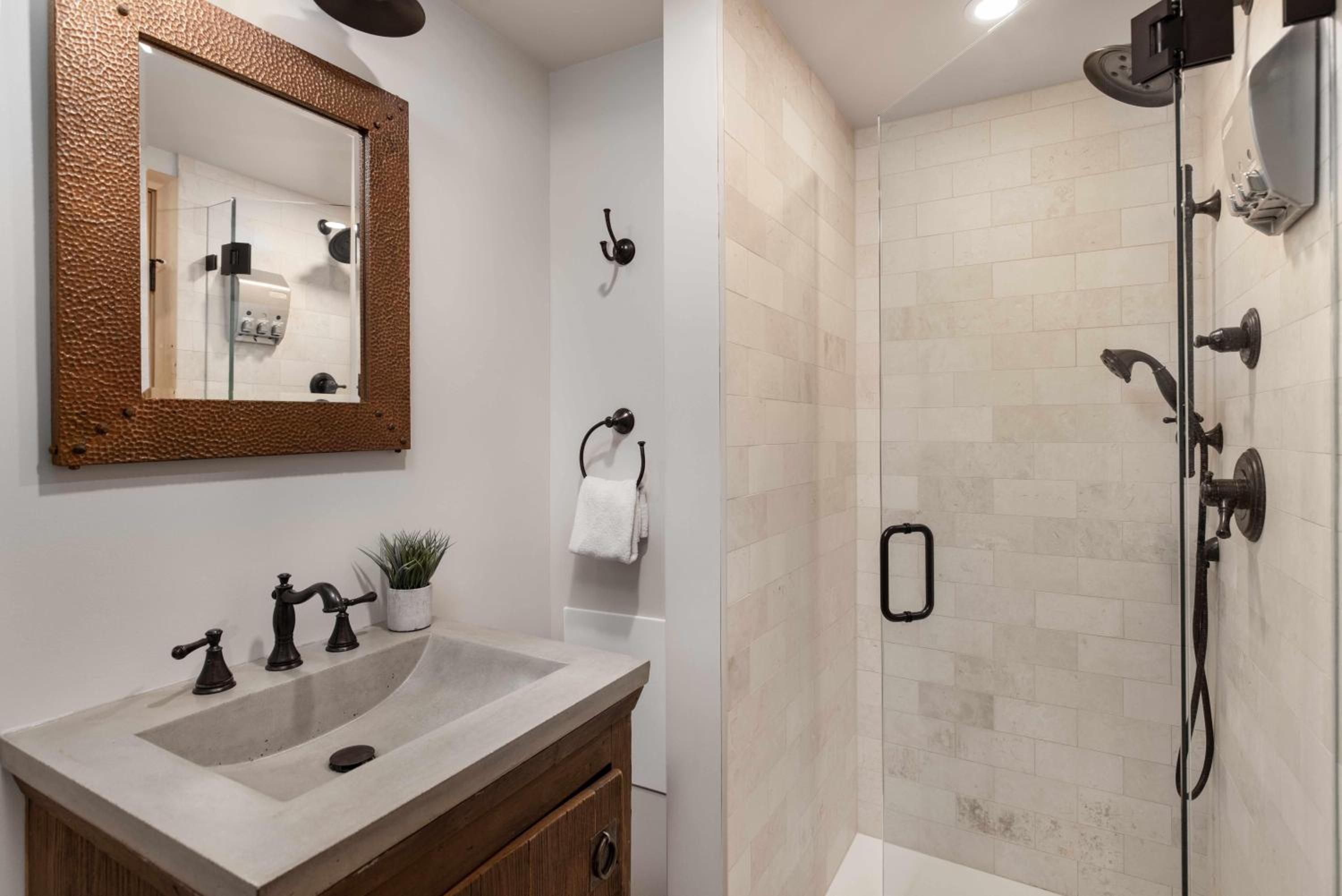 Hearthstone Lodge 2 | Stylish Cental Village Condo Close to Lifts with Sauna & Parking