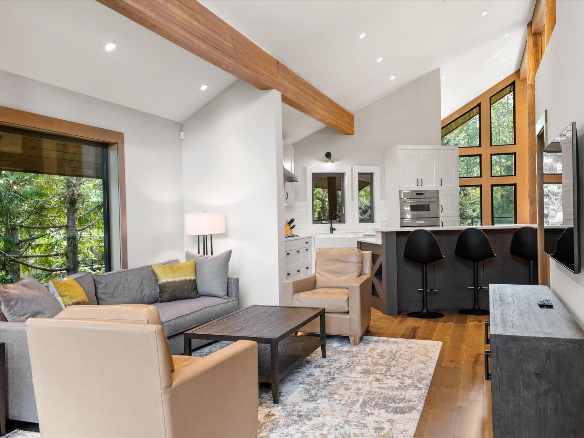 Glacier View Chalet | Family Chalet with Hot tub & Views, Set in a Tranquil Location