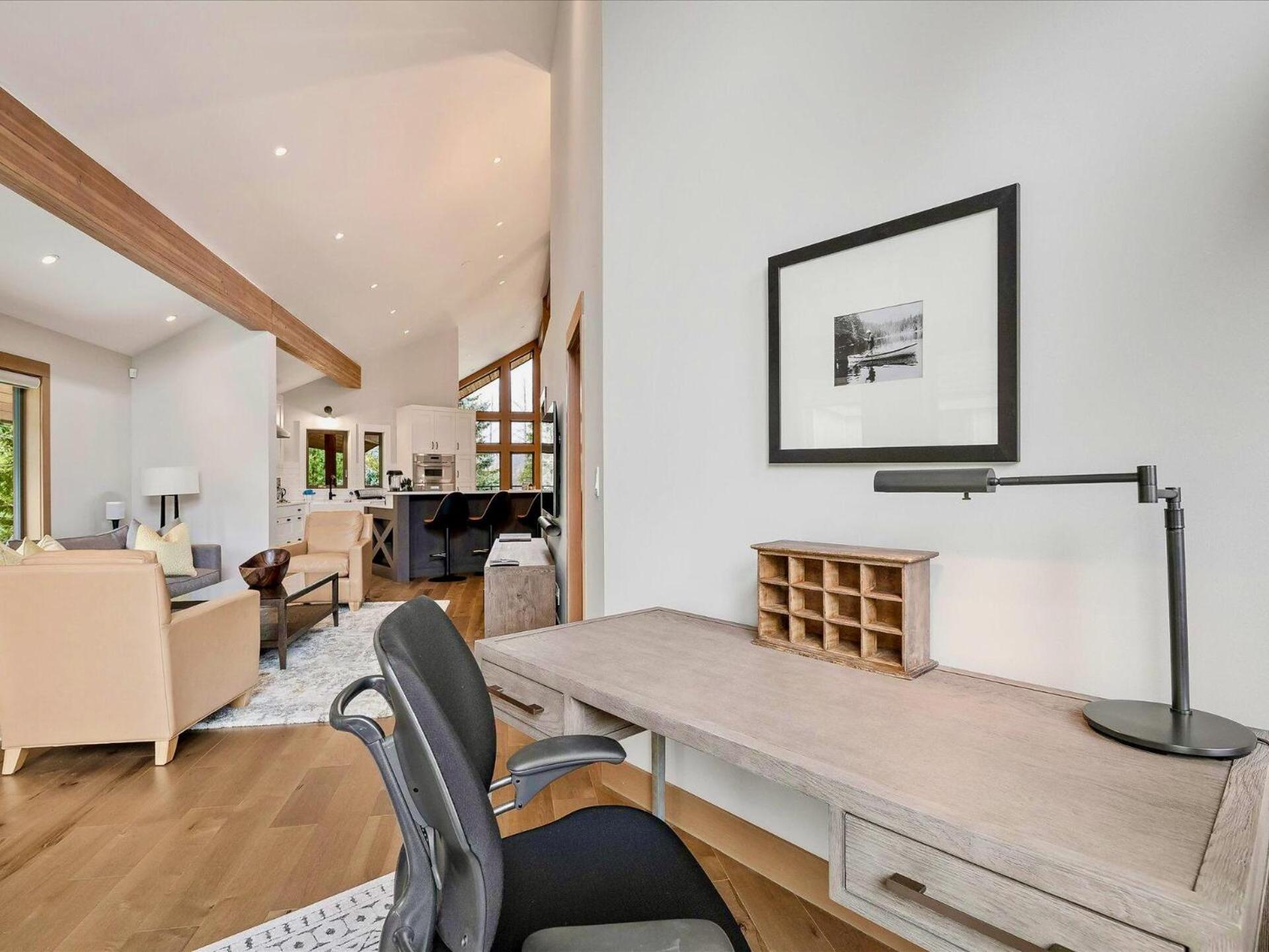 Glacier View Chalet | Family Chalet with Hot tub & Views, Set in a Tranquil Location