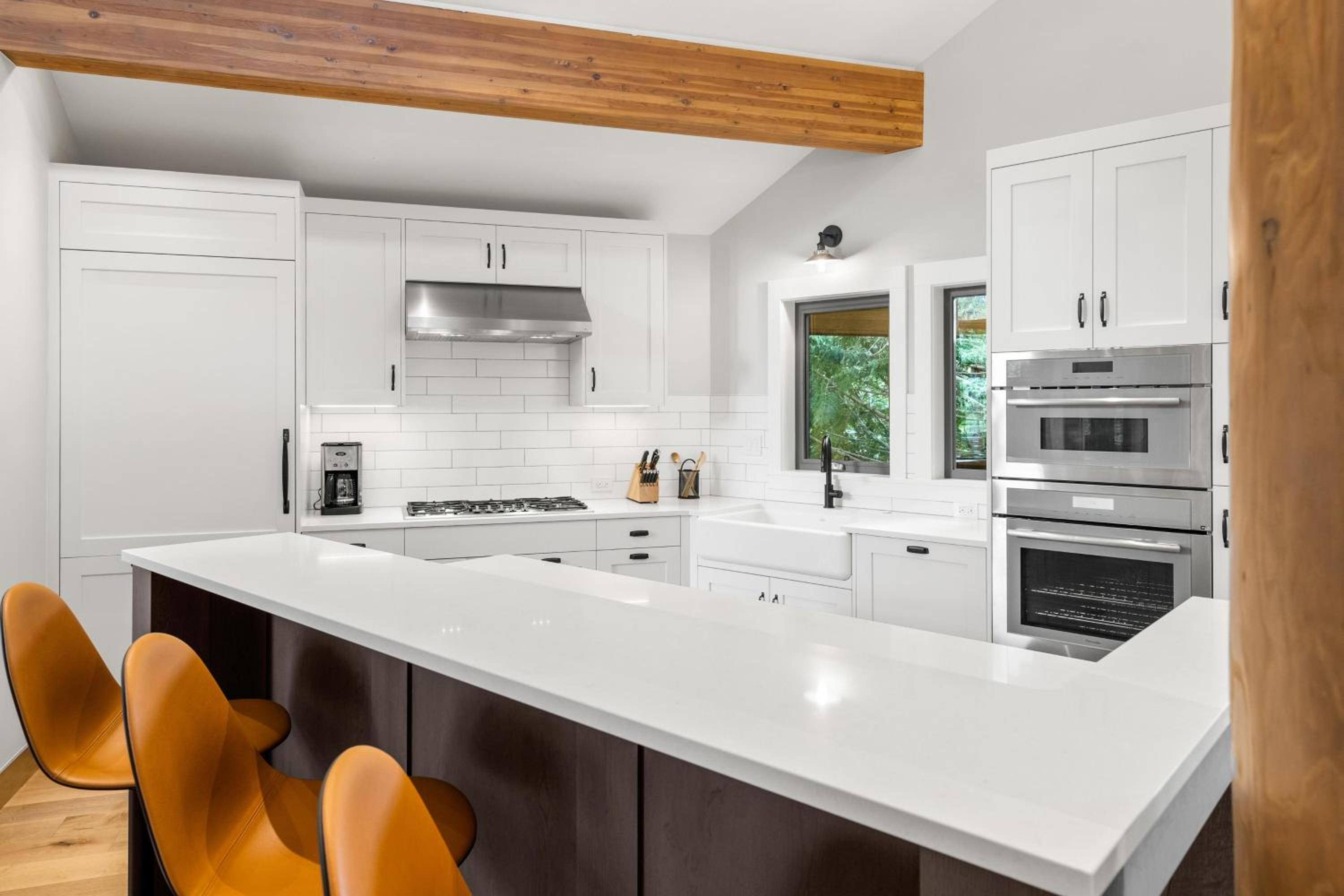 Glacier View Chalet | Family Chalet with Hot tub & Views, Set in a Tranquil Location