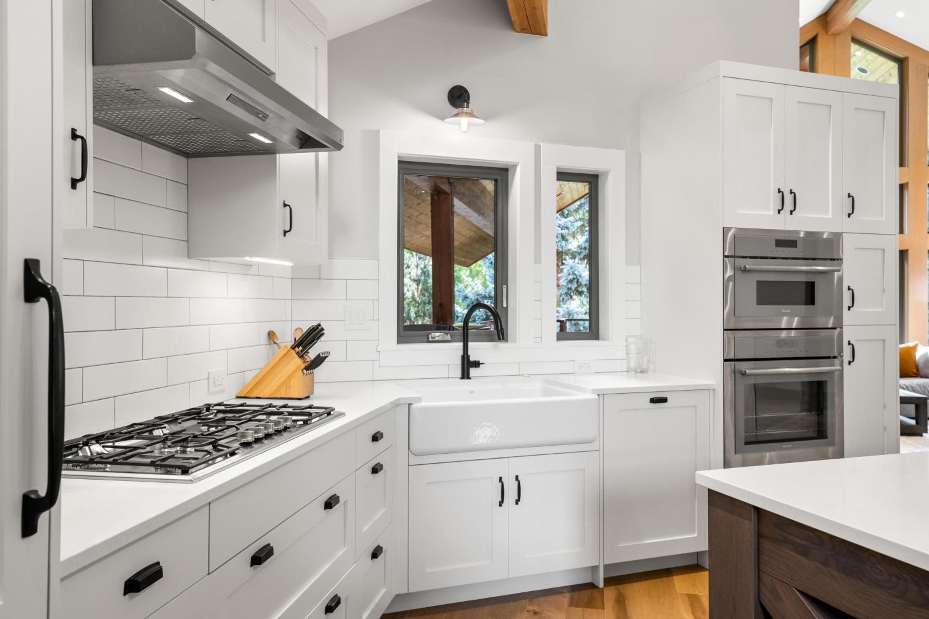 Glacier View Chalet | Family Chalet with Hot tub & Views, Set in a Tranquil Location