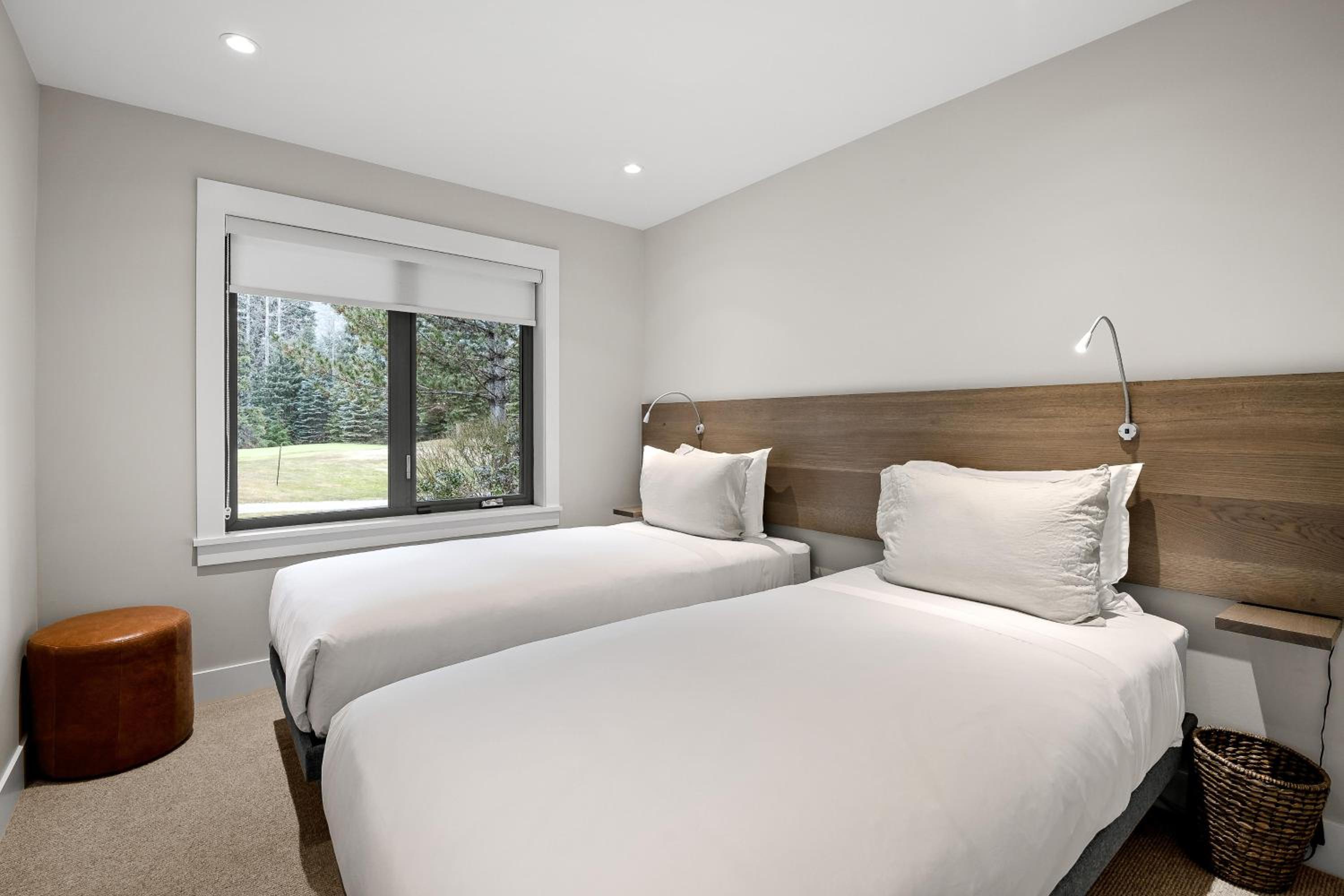 Glacier View Chalet | Family Chalet with Hot tub & Views, Set in a Tranquil Location