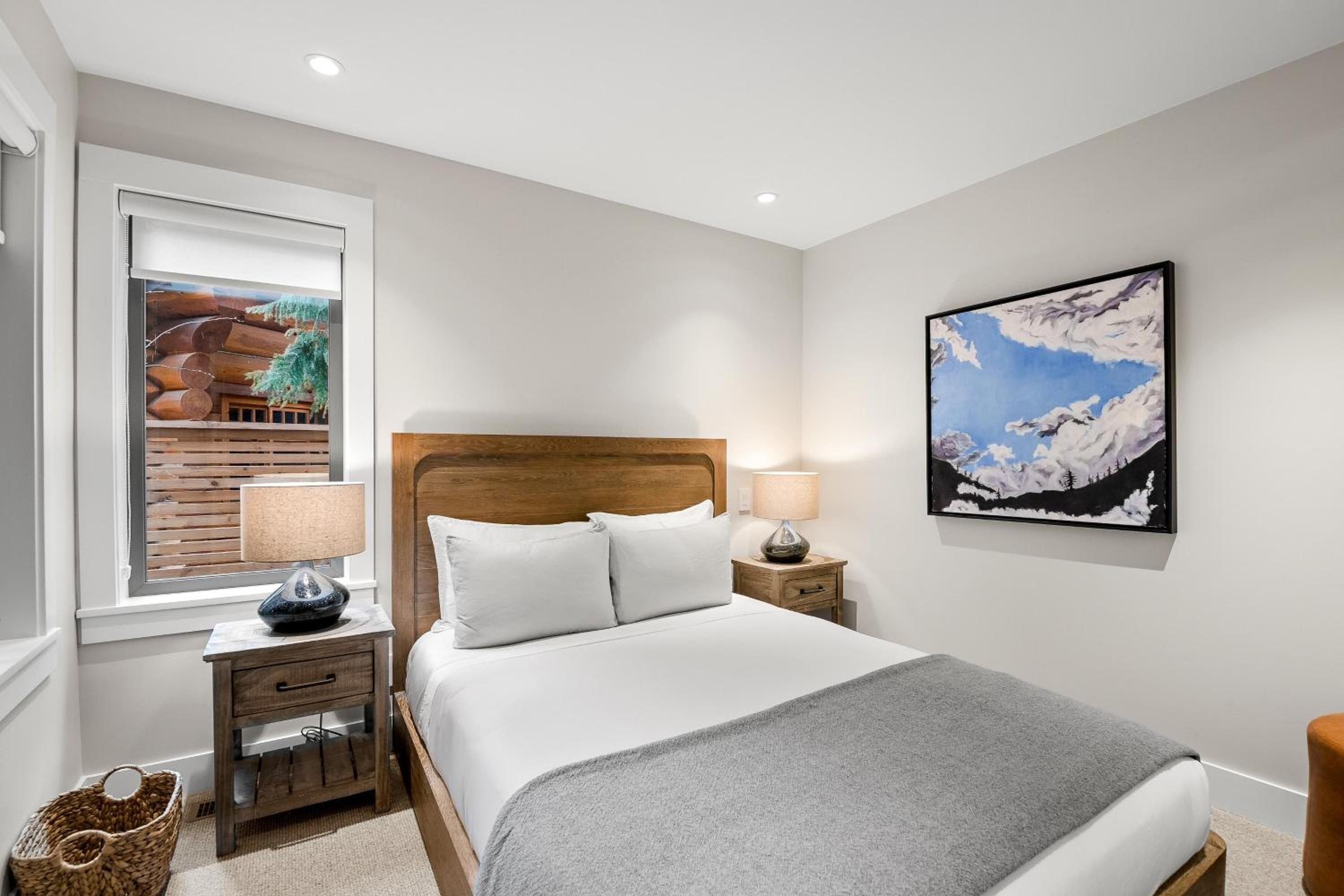 Glacier View Chalet | Family Chalet with Hot tub & Views, Set in a Tranquil Location