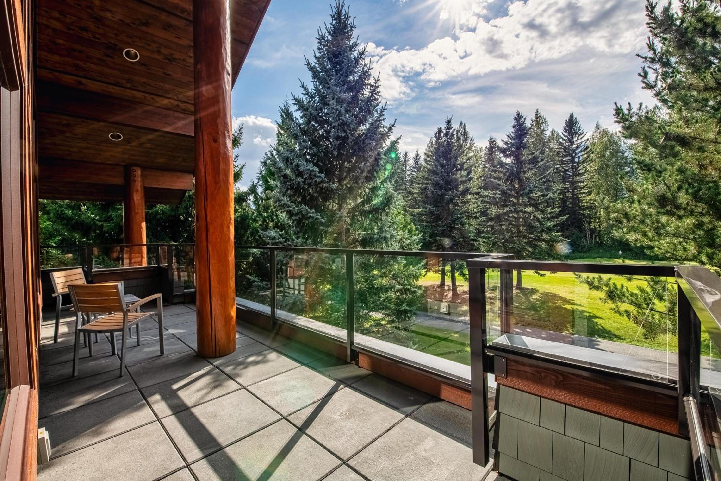 Glacier View Chalet | Family Chalet with Hot tub & Views, Set in a Tranquil Location