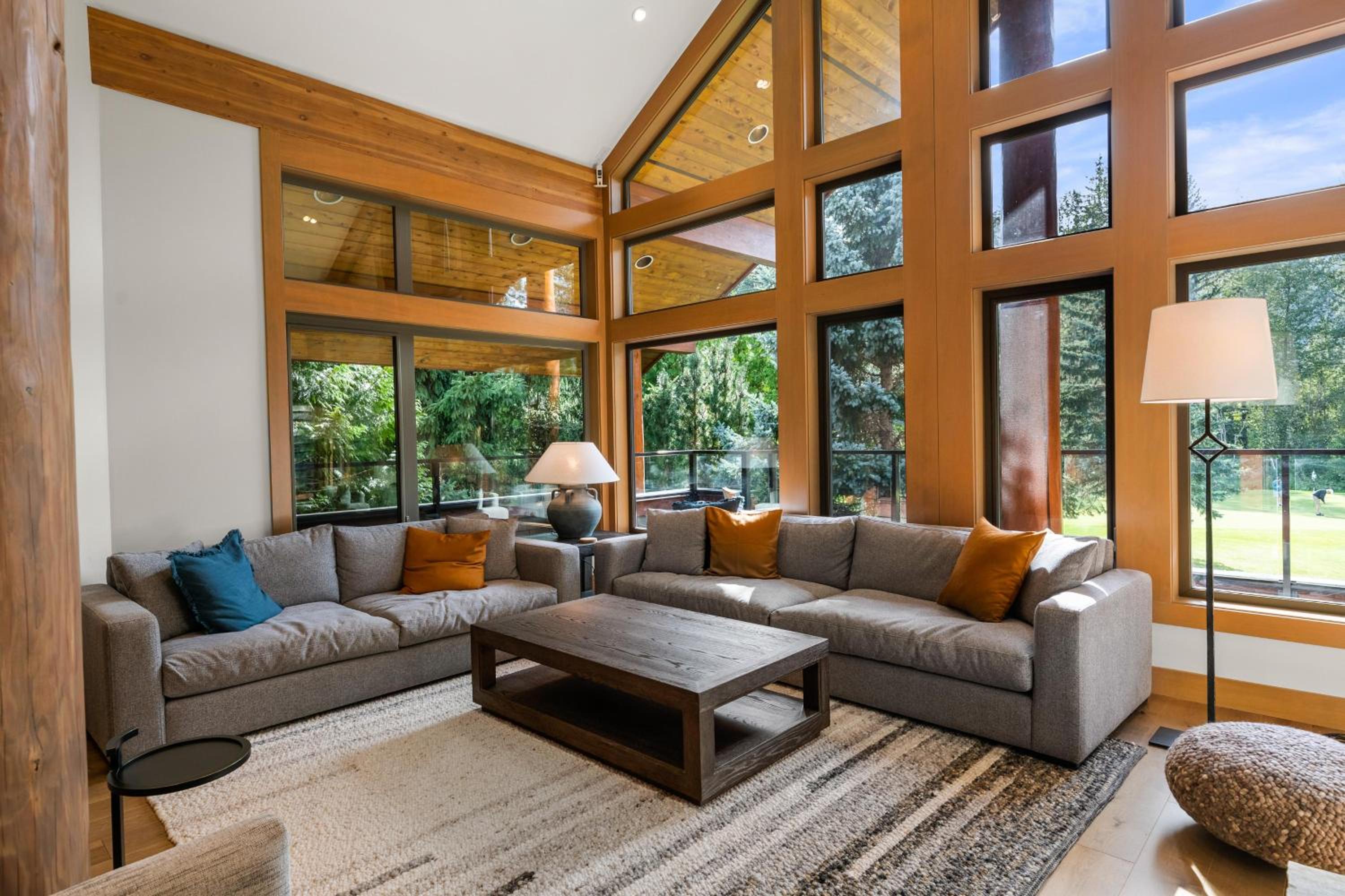 Glacier View Chalet | Family Chalet with Hot tub & Views, Set in a Tranquil Location