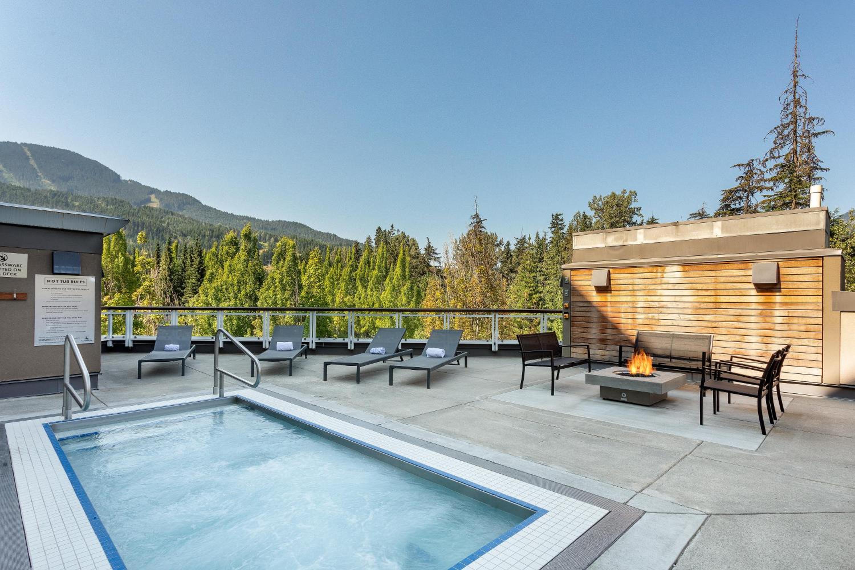 Le Chamois 206 | Large Ski-In Ski-Out Condo at Blackcomb Base with Pool, Hot Tub, & Gym