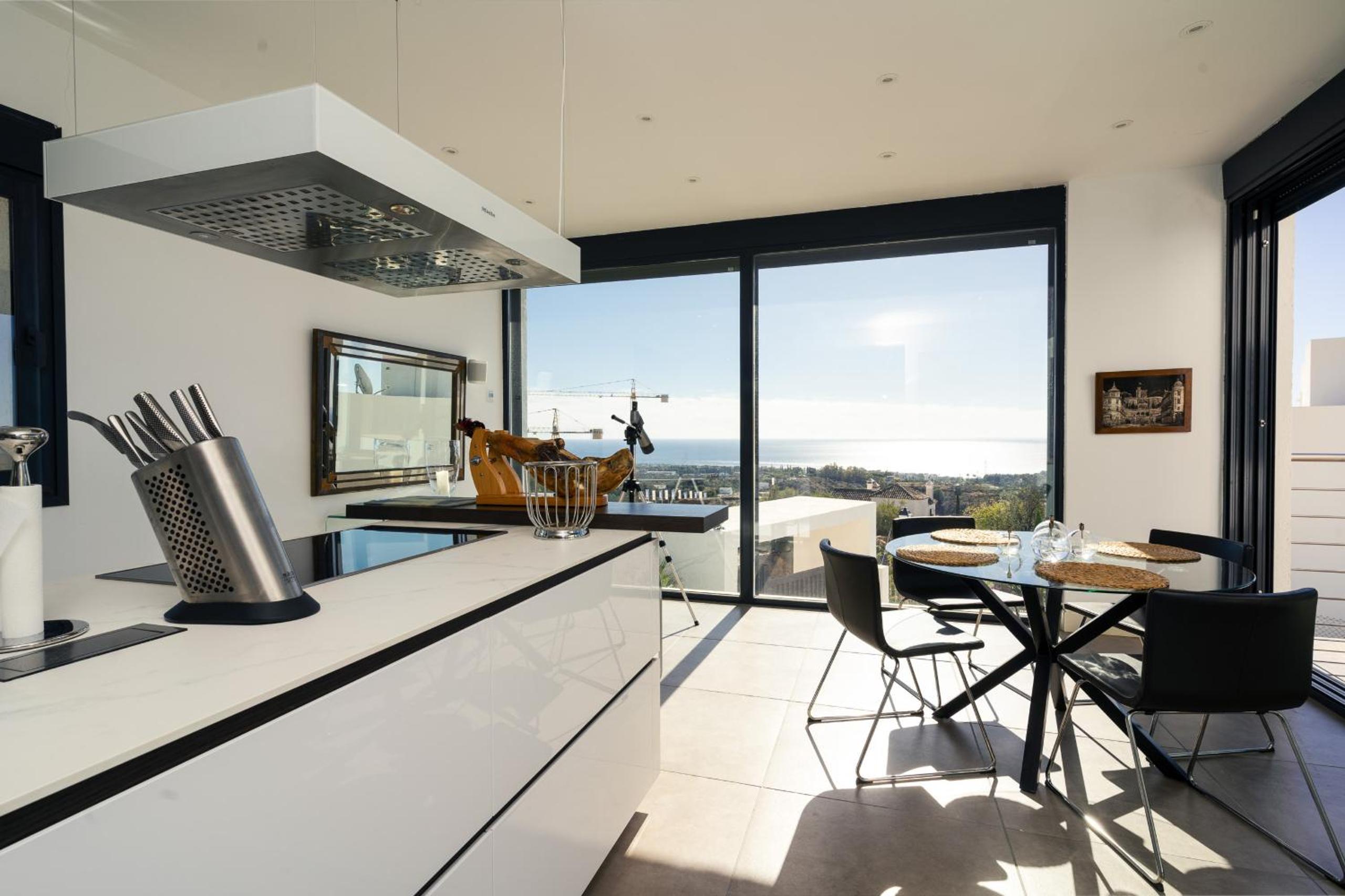 Seventh Heaven-Luxury Villa