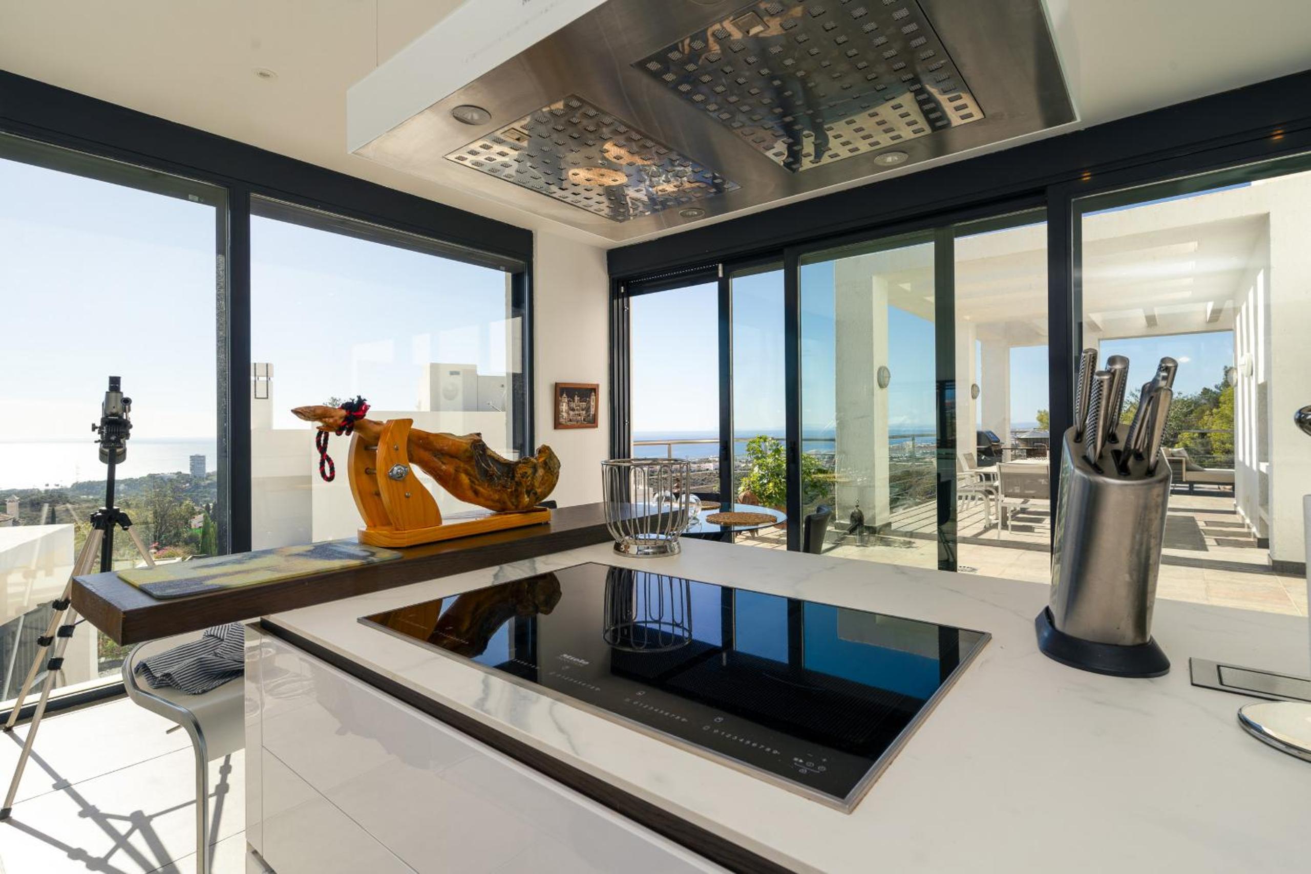 Seventh Heaven-Luxury Villa