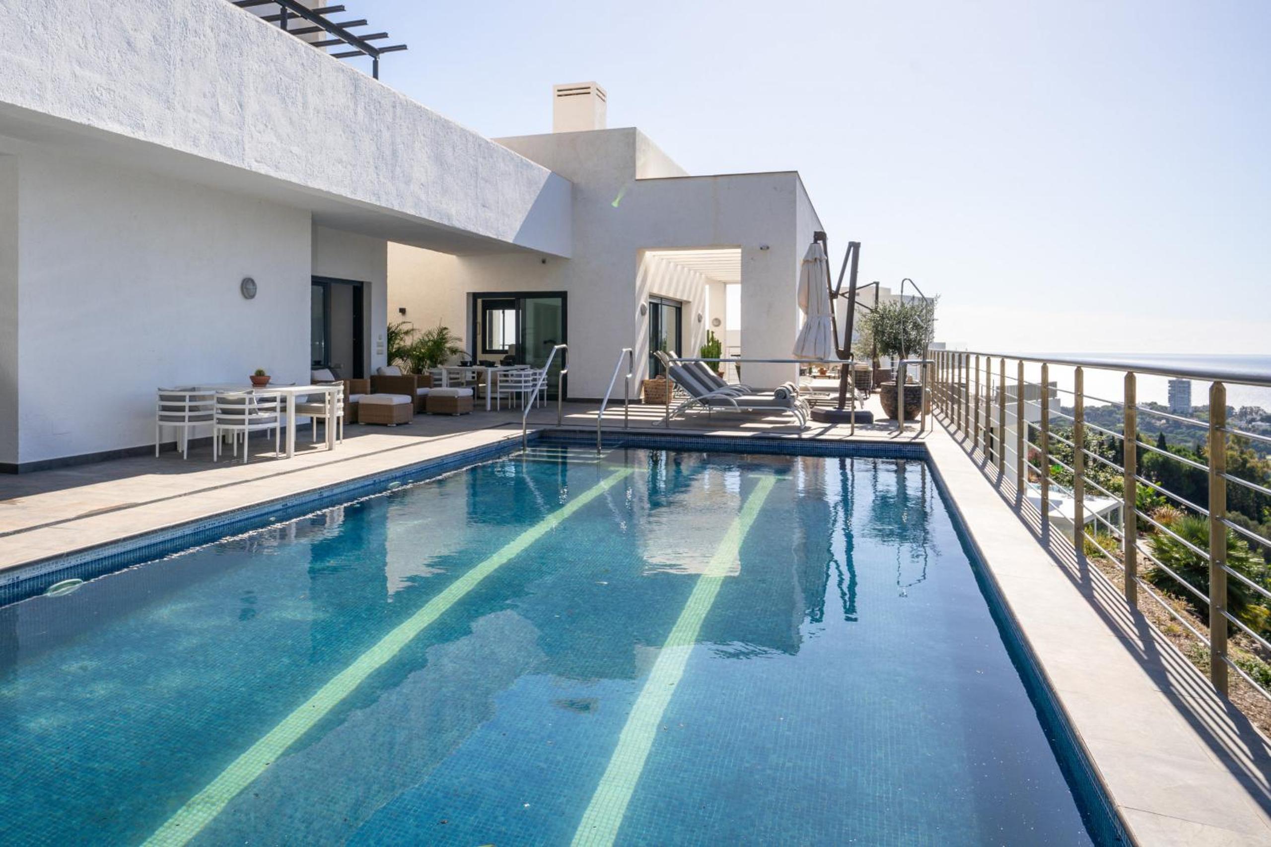 Seventh Heaven-Luxury Villa