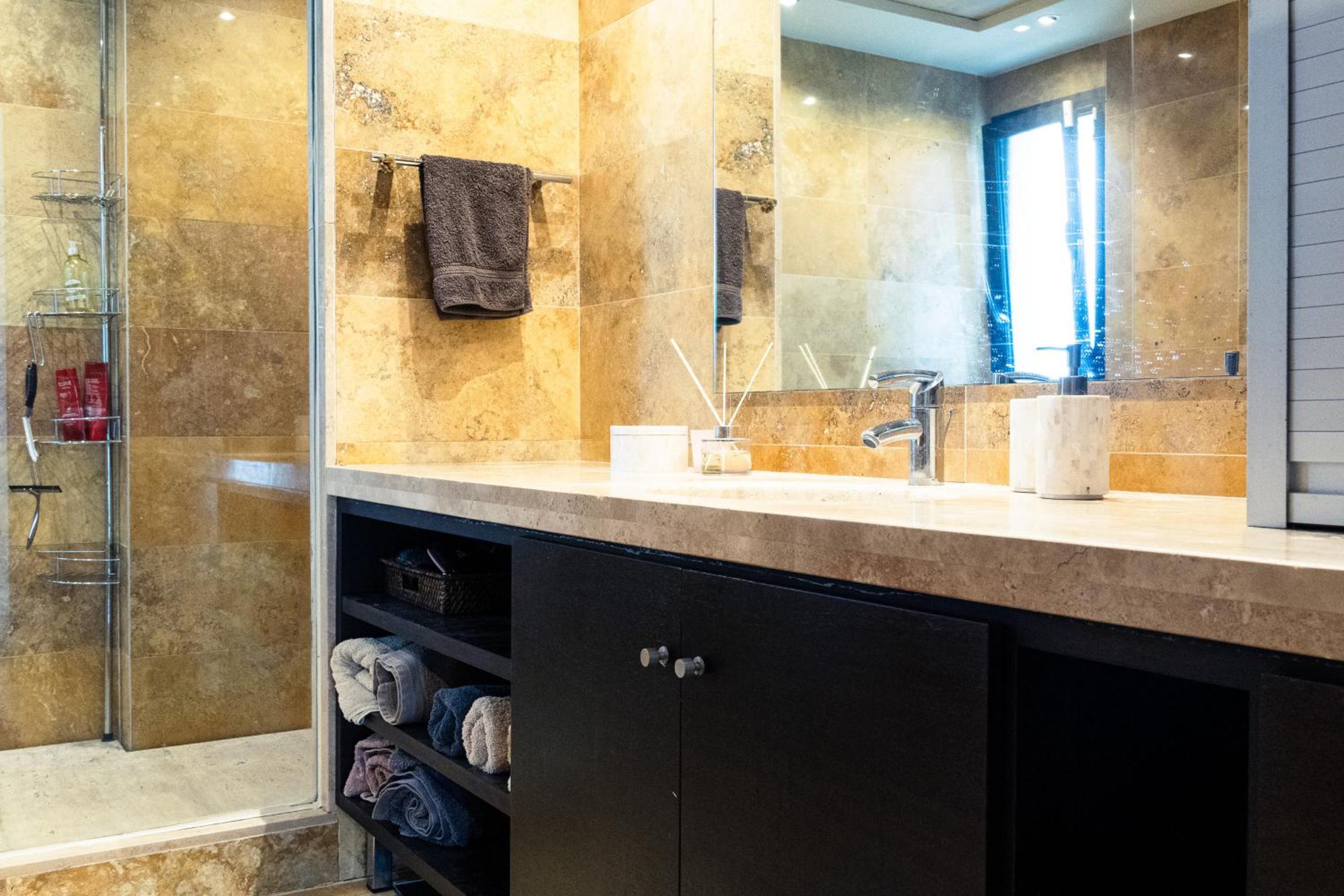 Seventh Heaven-Luxury Villa