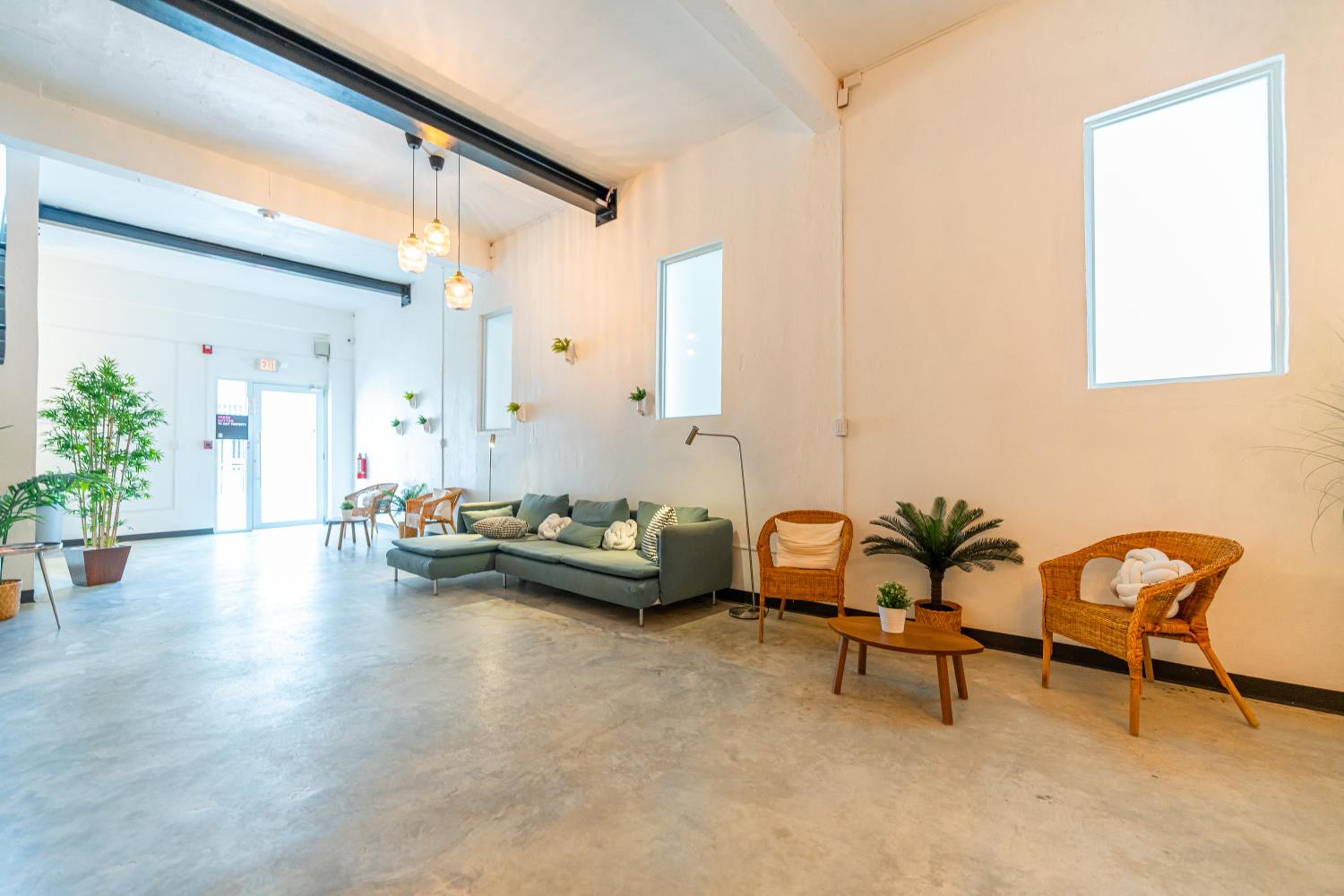 Juliette Hostel Digital Nomad Women Only - Property Image 2