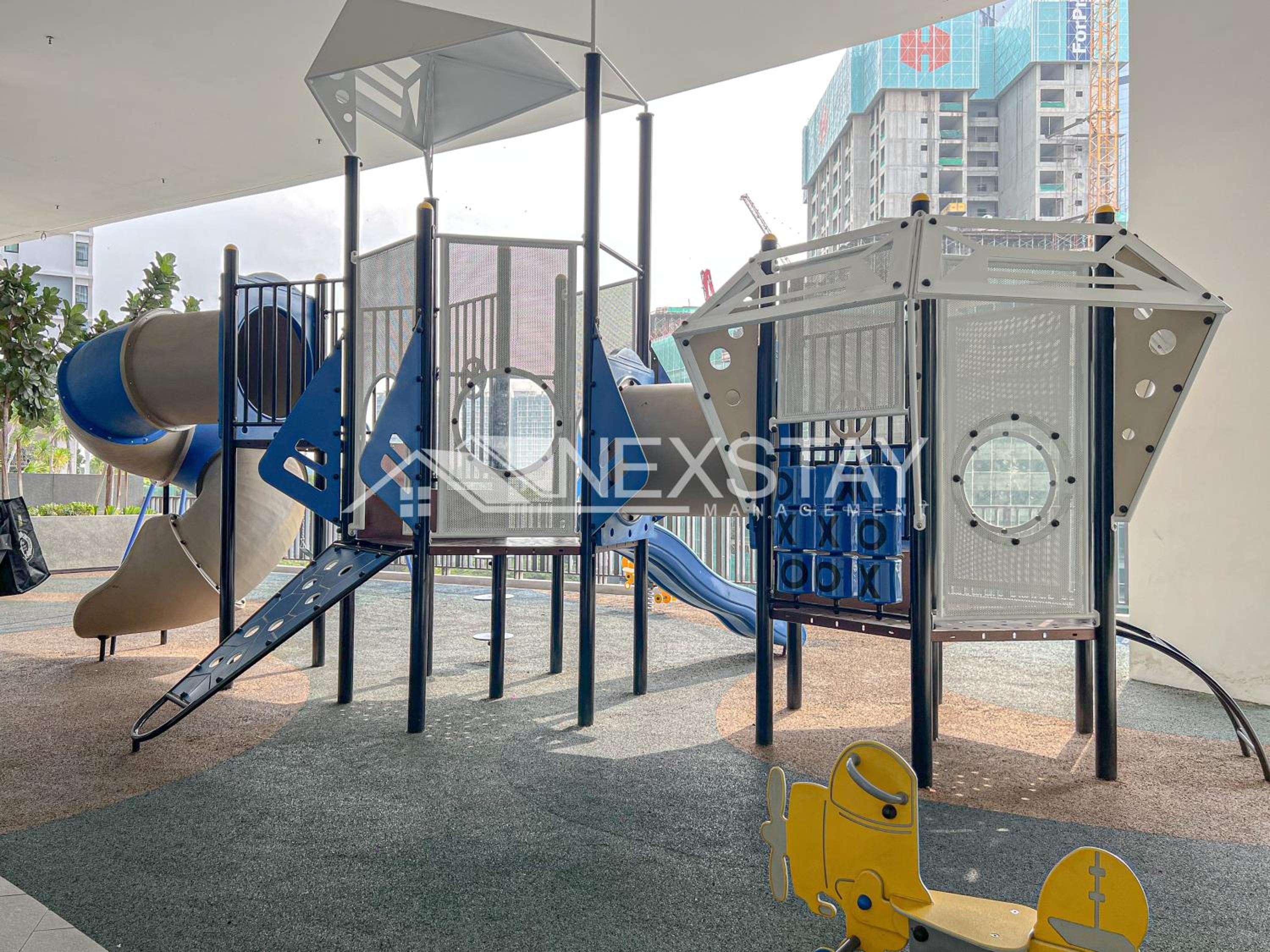 Cozy i-City Duplex Getaway by Nexstay