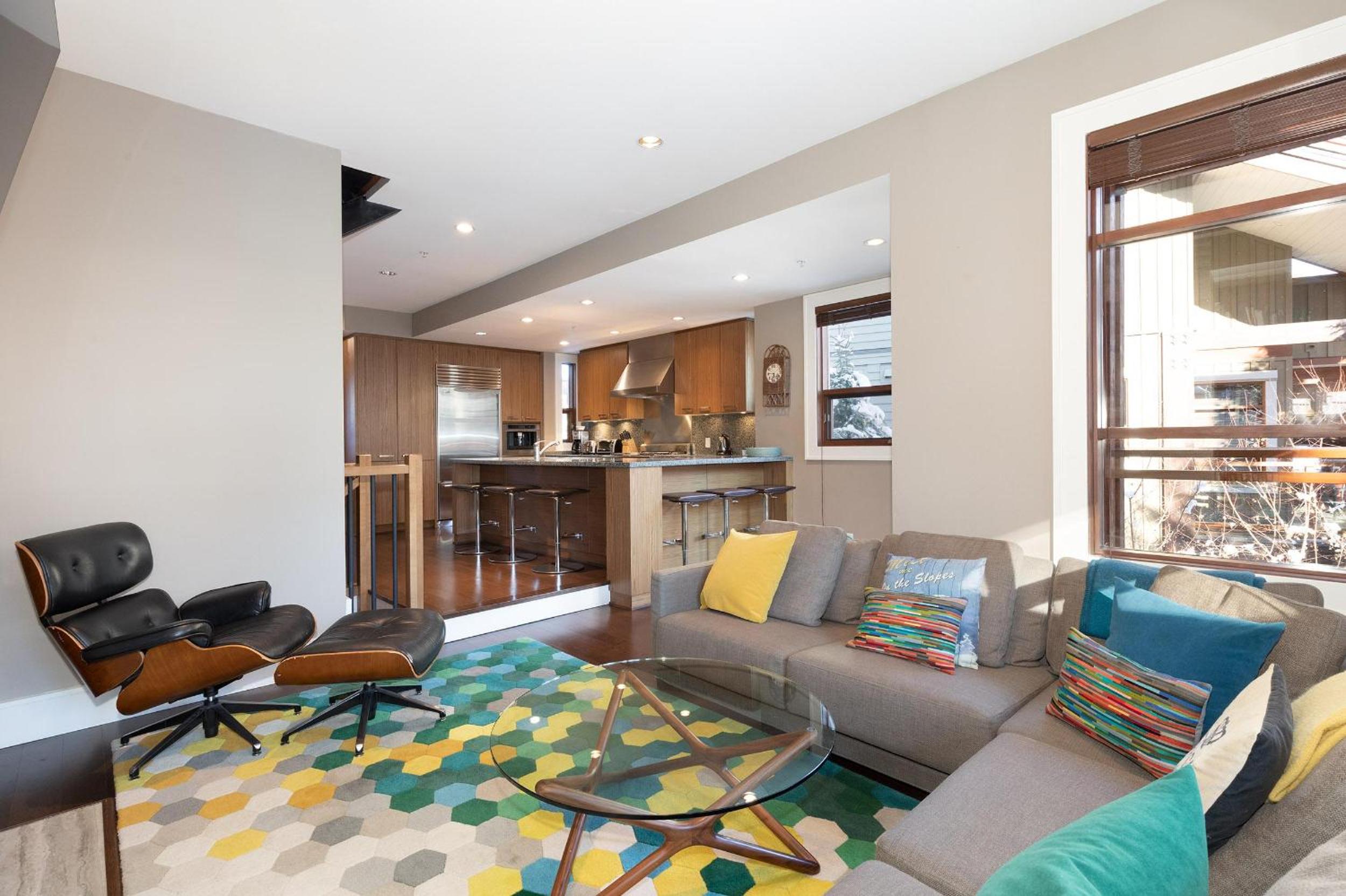 Fitzsimmons Walk 12 | Near Skiing & Village, Hot Tub, Mtn Views, Parking