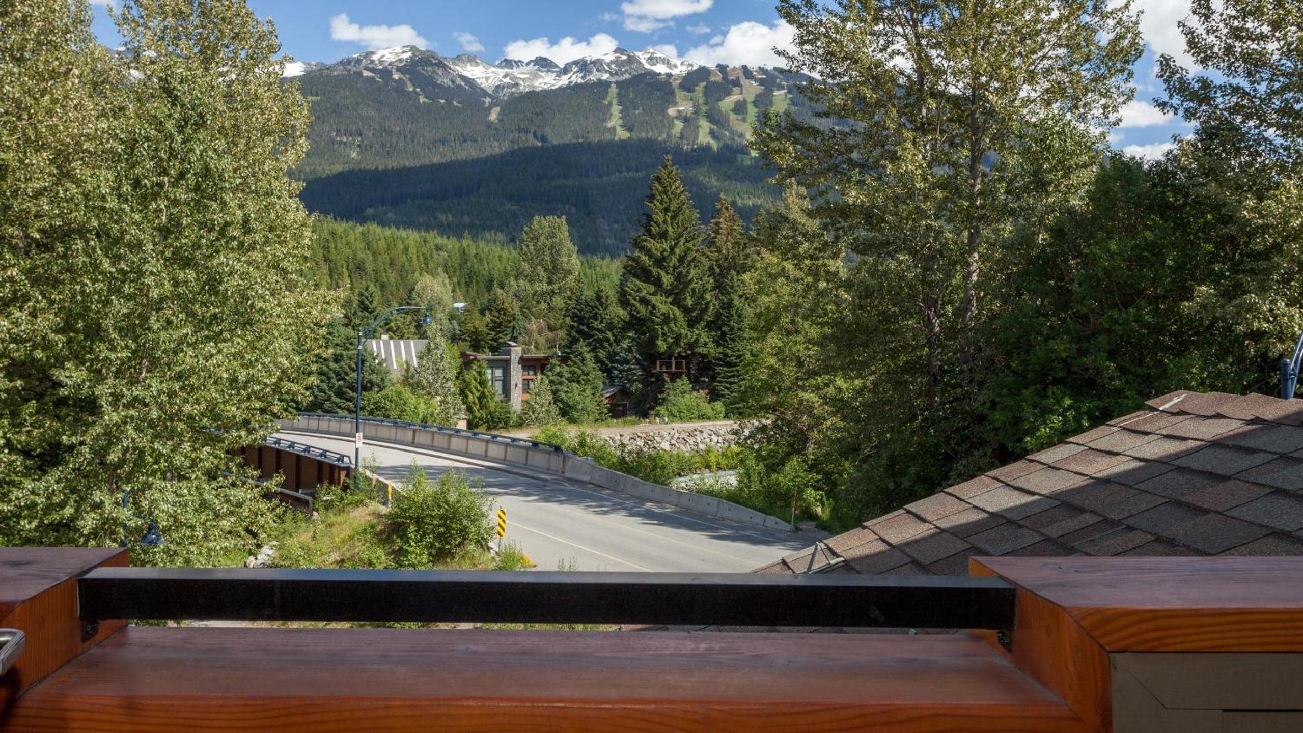 Fitzsimmons Walk 12 | Near Skiing & Village, Hot Tub, Mtn Views, Parking