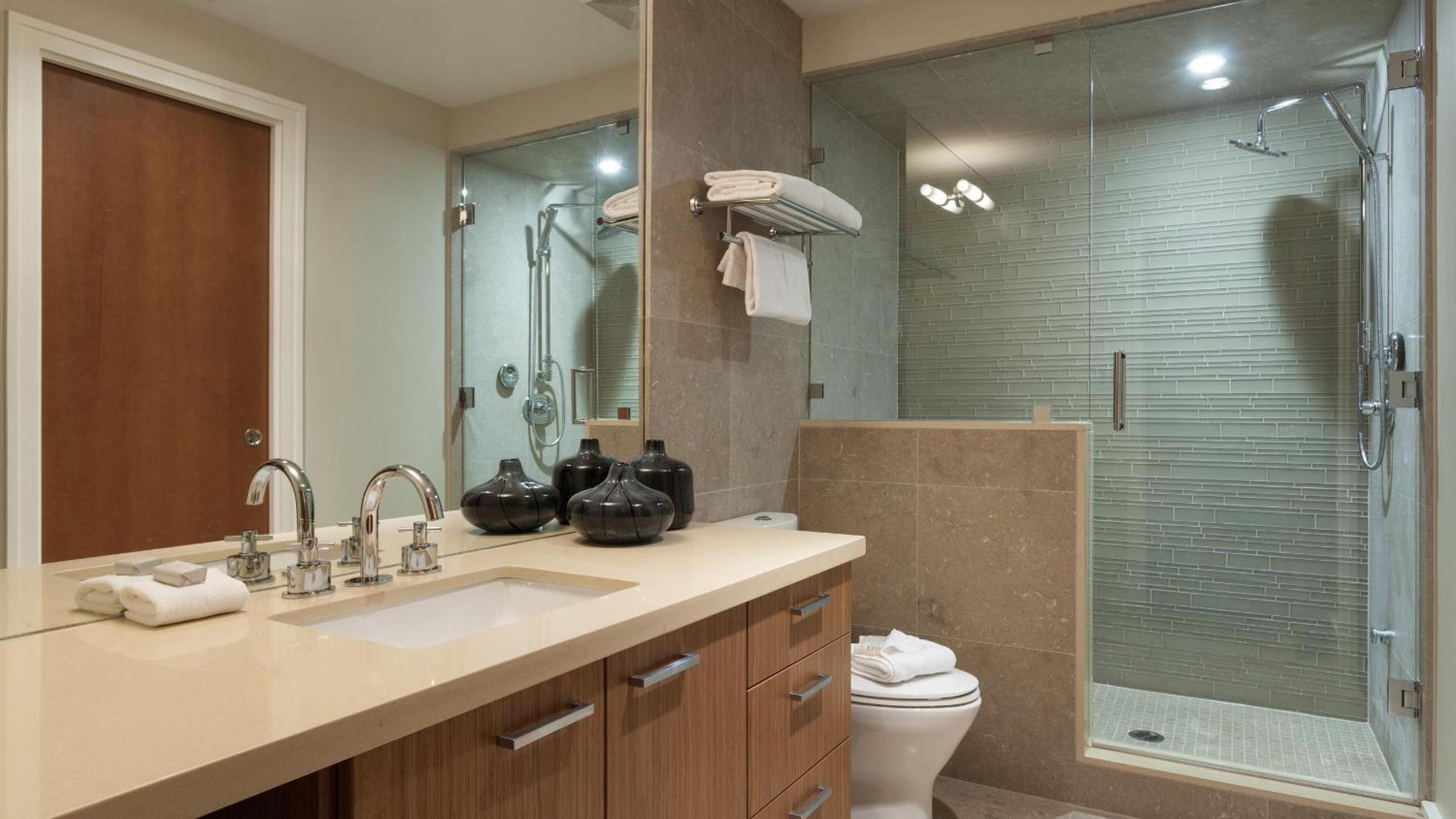 Fitzsimmons Walk 12 | Near Skiing & Village, Hot Tub, Mtn Views, Parking