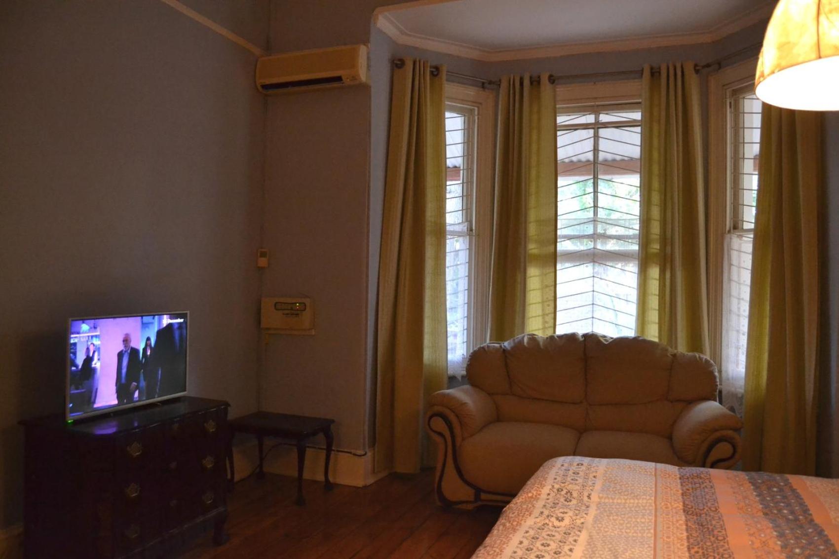 Leicester Guest house