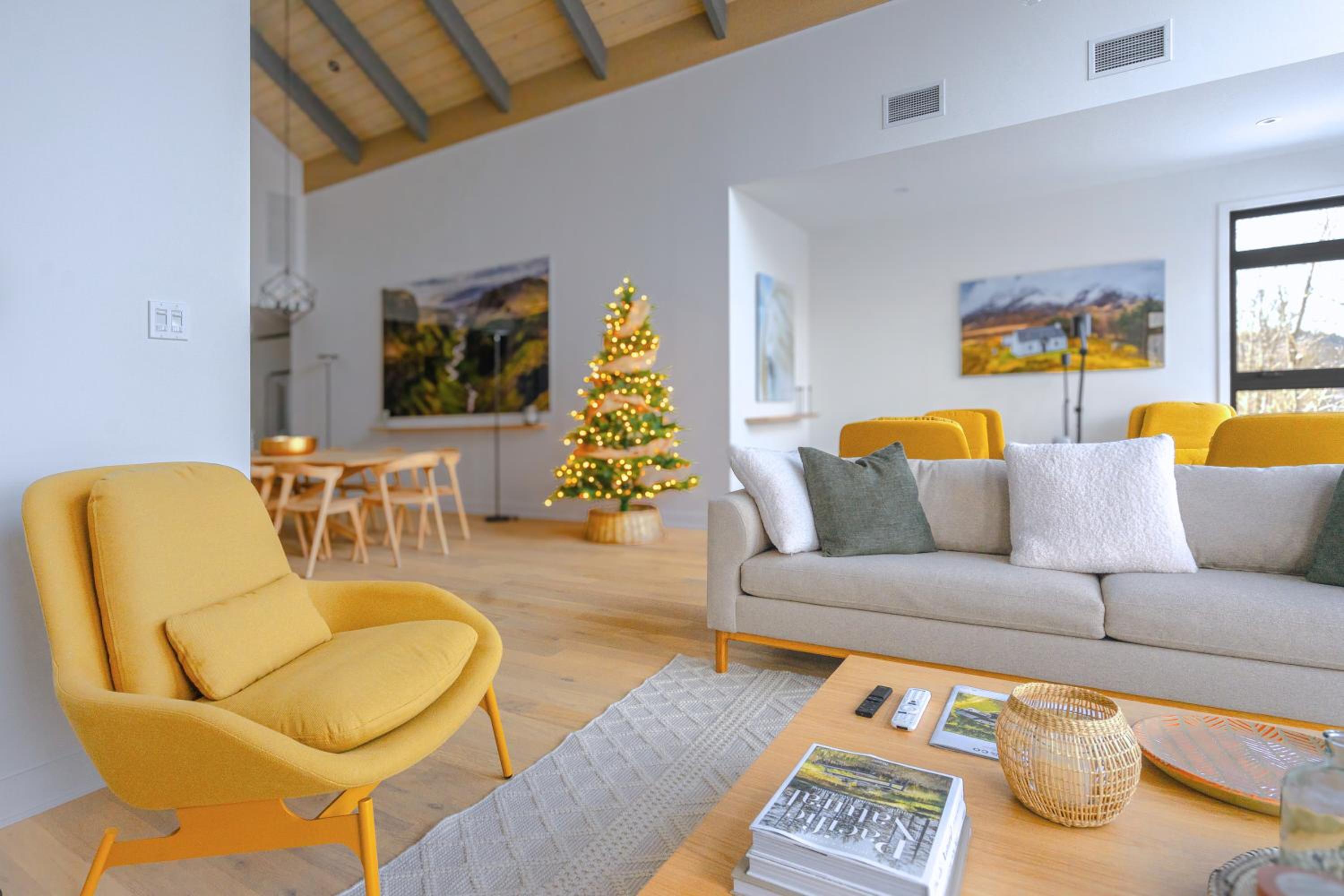 203 Verbier Building 7 - 5BR Tremblant Lux Condo Close to Everything