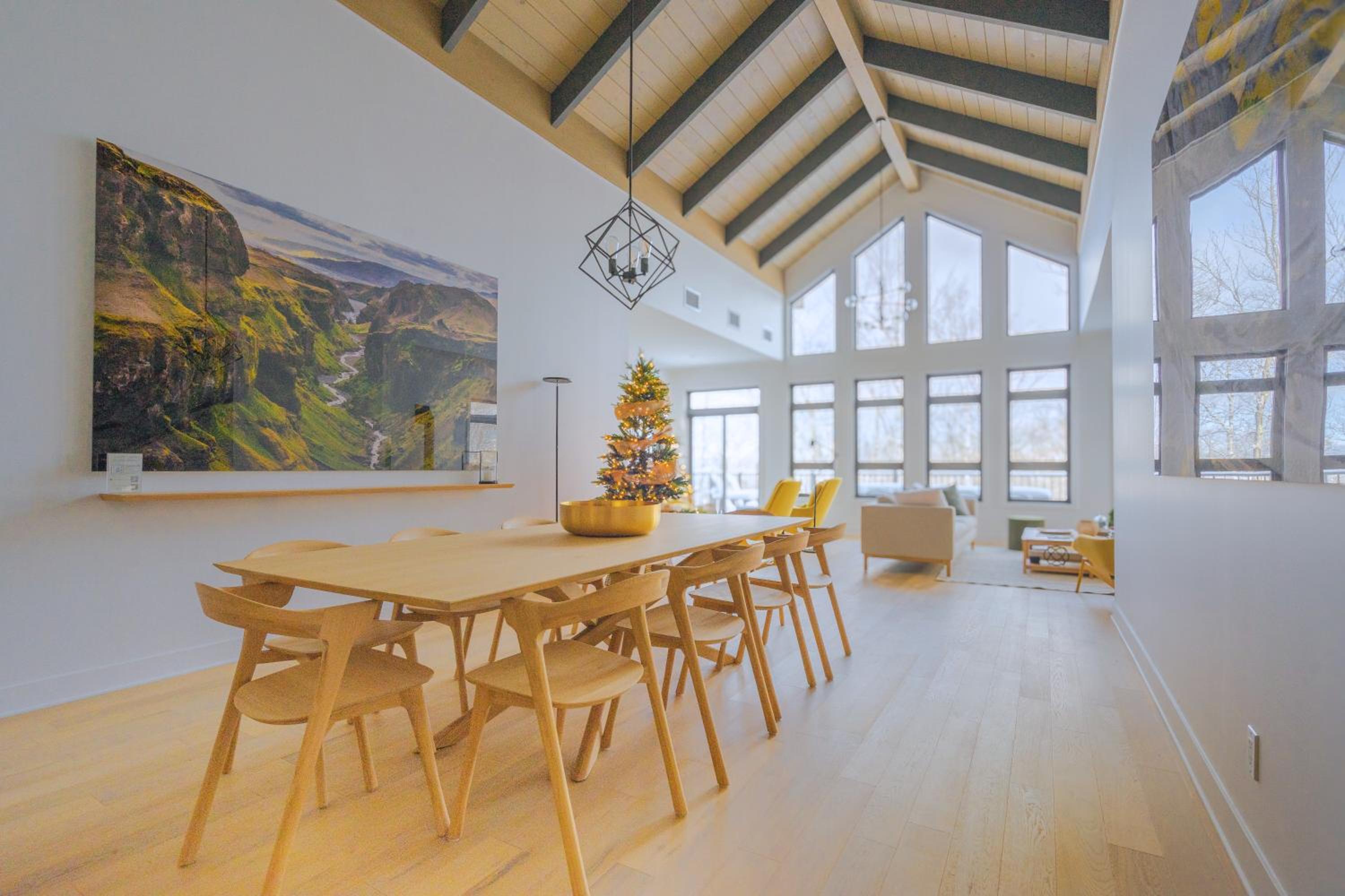 203 Verbier Building 7 - 5BR Tremblant Lux Condo Close to Everything