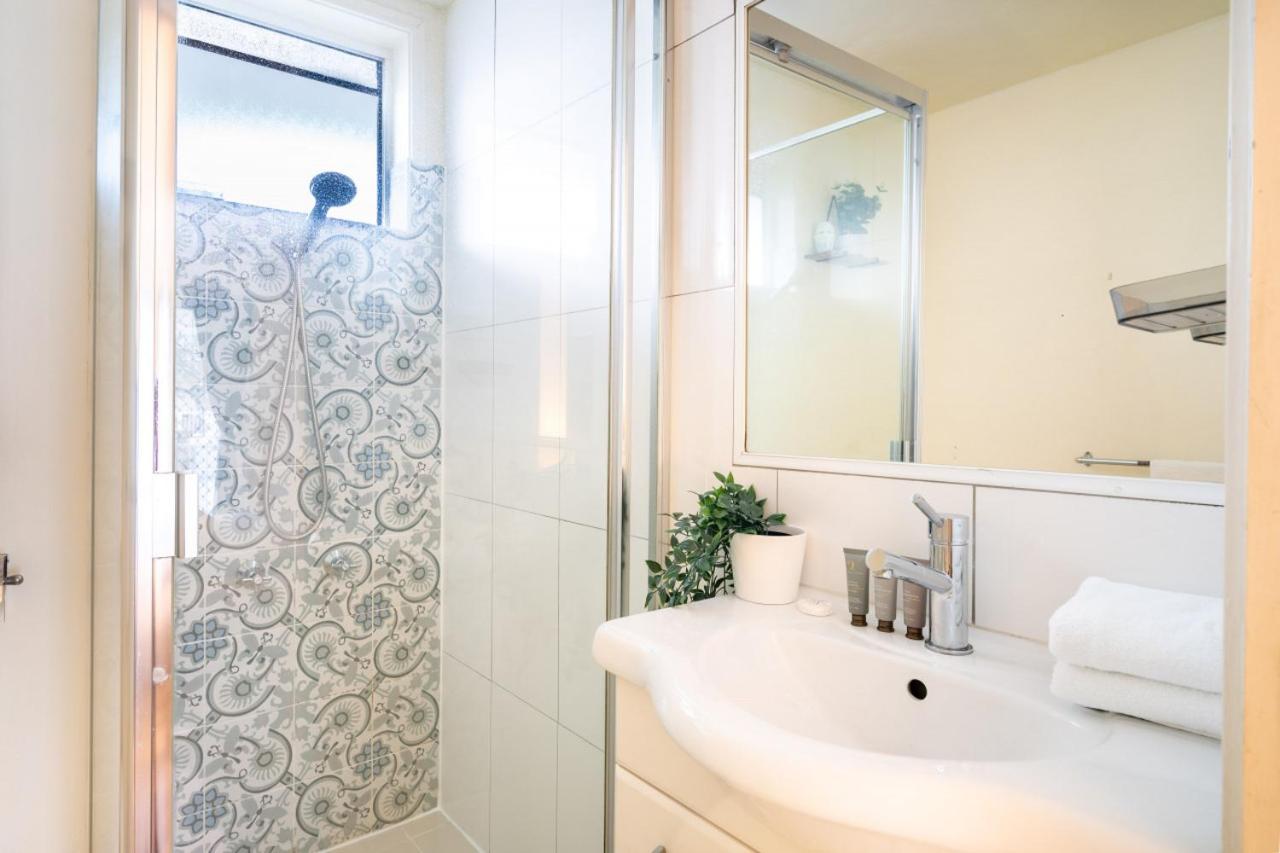 The Midtown - Modern Oasis with EV Charging Pool Netflix