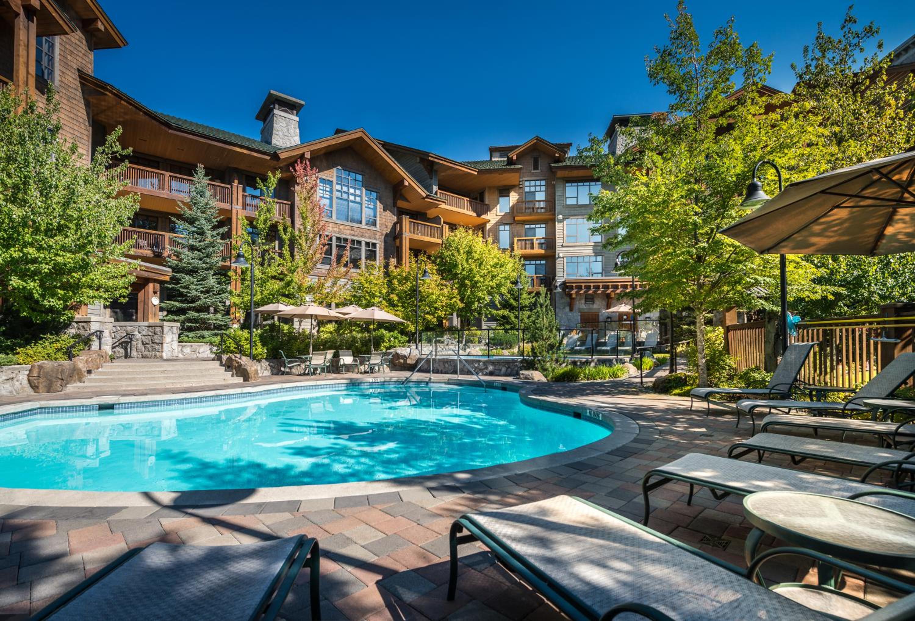 First Tracks Lodge-1