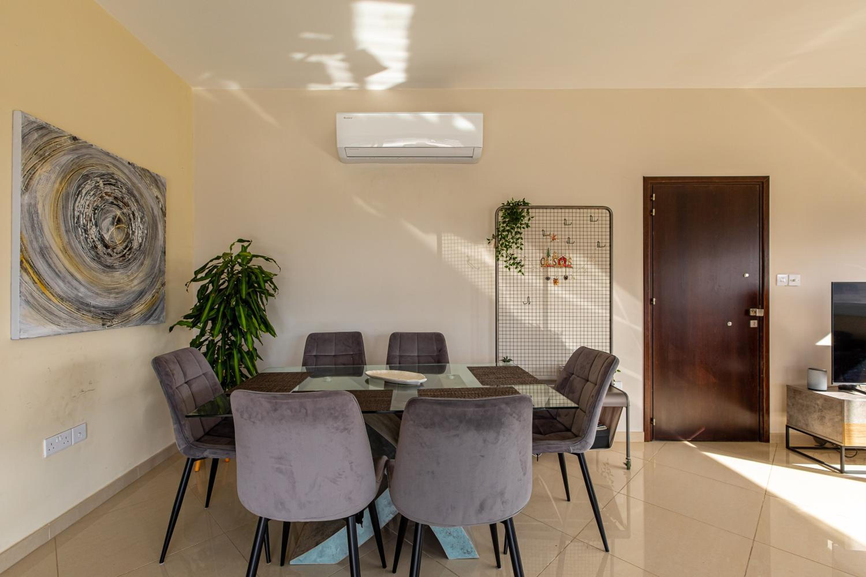 Central Bliss / your perfect home away from home