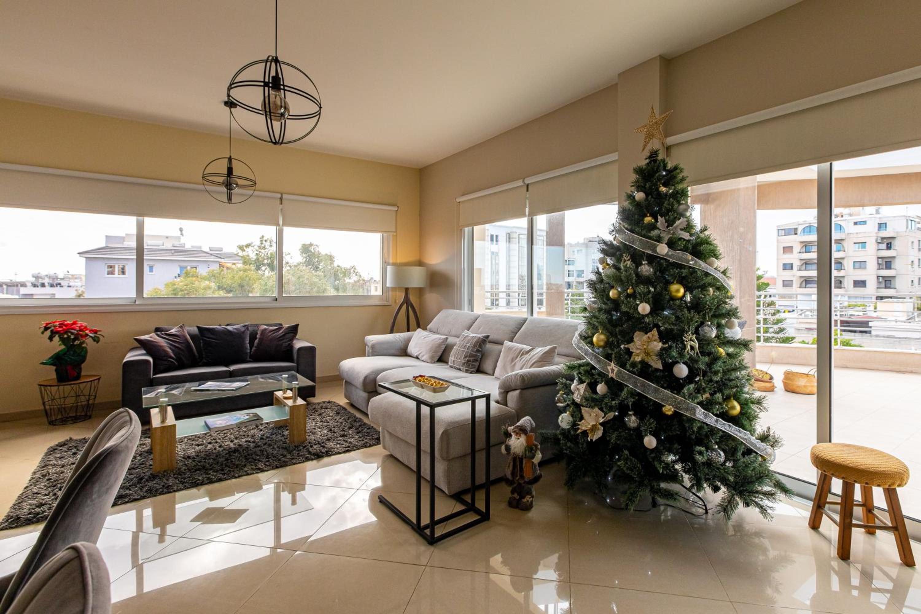 Central Bliss / your perfect home away from home