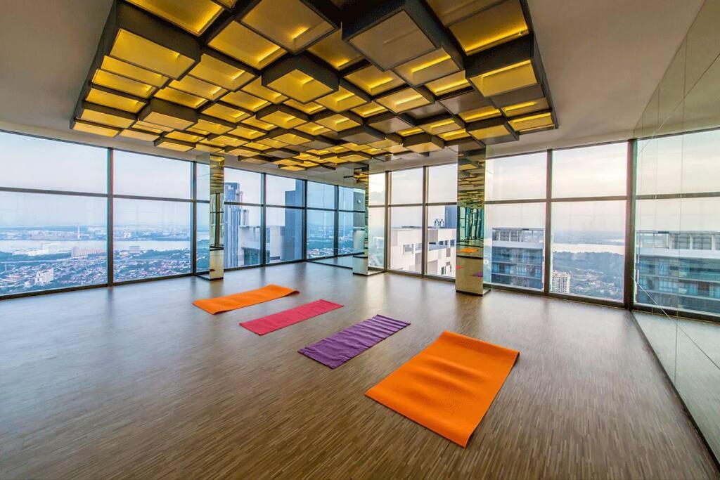 Setia Sky88 Infinity Pool 4 pax, 2 Rooms