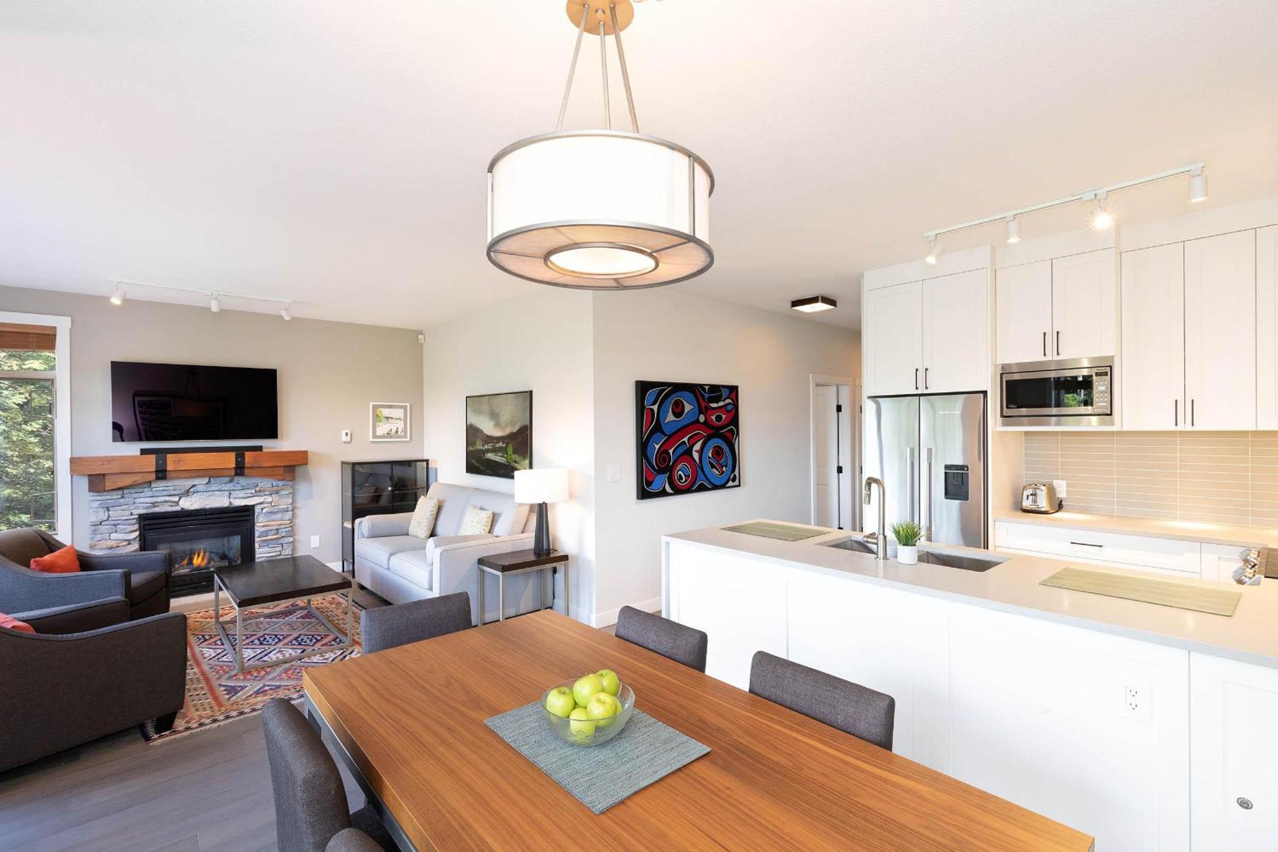 Taluswood The Bluffs 13 | Stunning Mountain View Townhome w/ Ski Access & Shared Hot Tub