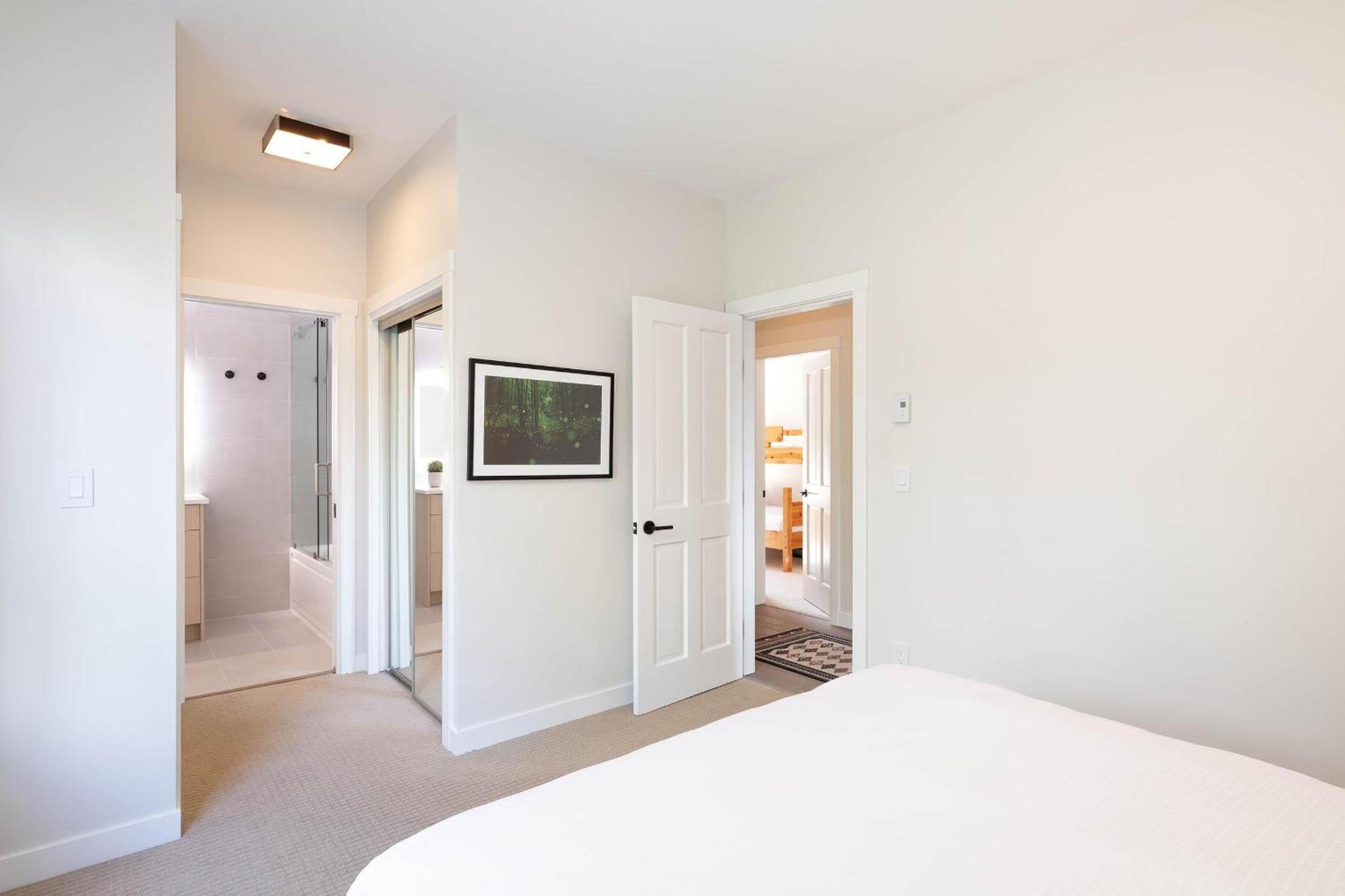 Taluswood The Bluffs 13 | Stunning Mountain View Townhome w/ Ski Access & Shared Hot Tub