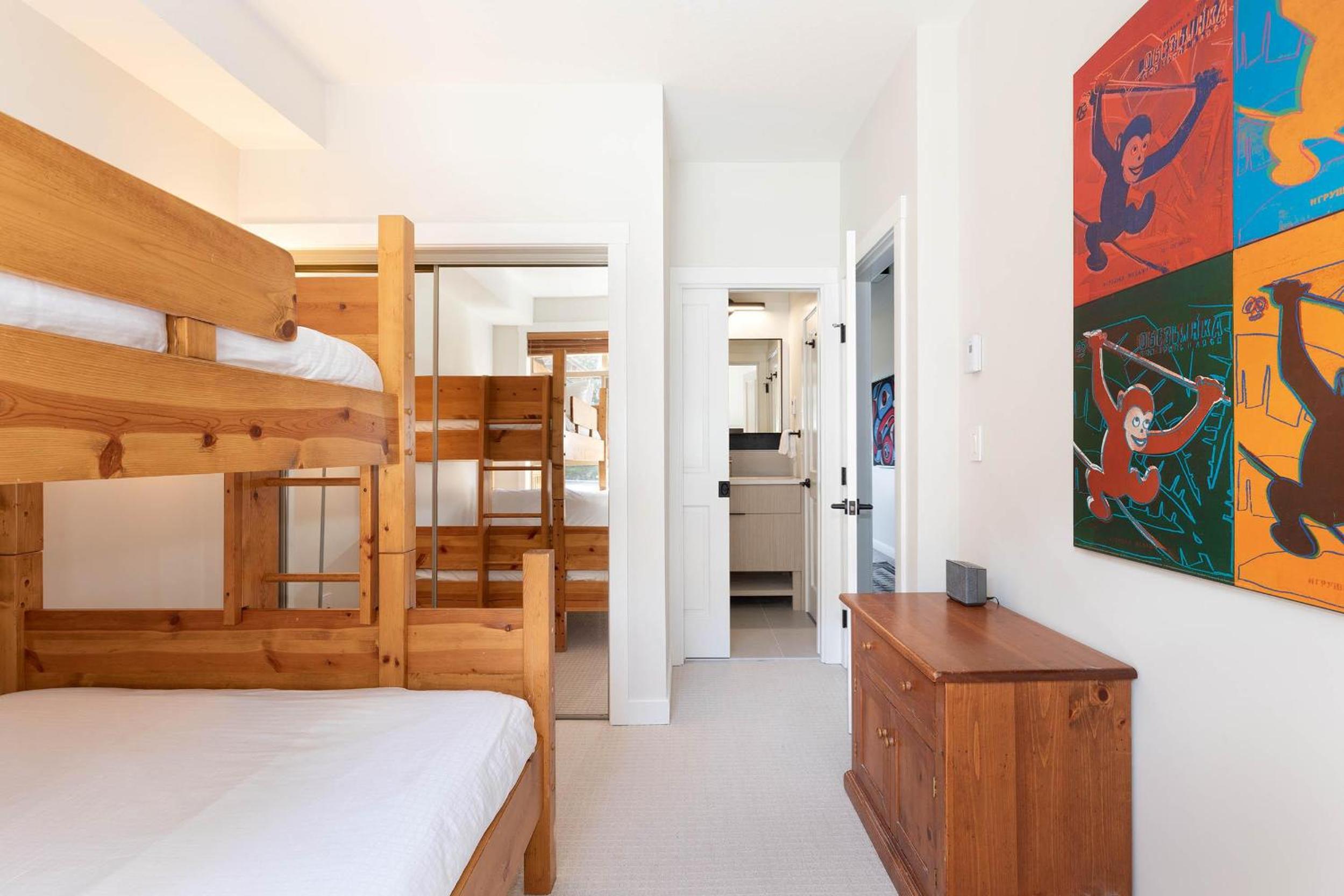 Taluswood The Bluffs 13 | Stunning Mountain View Townhome w/ Ski Access & Shared Hot Tub