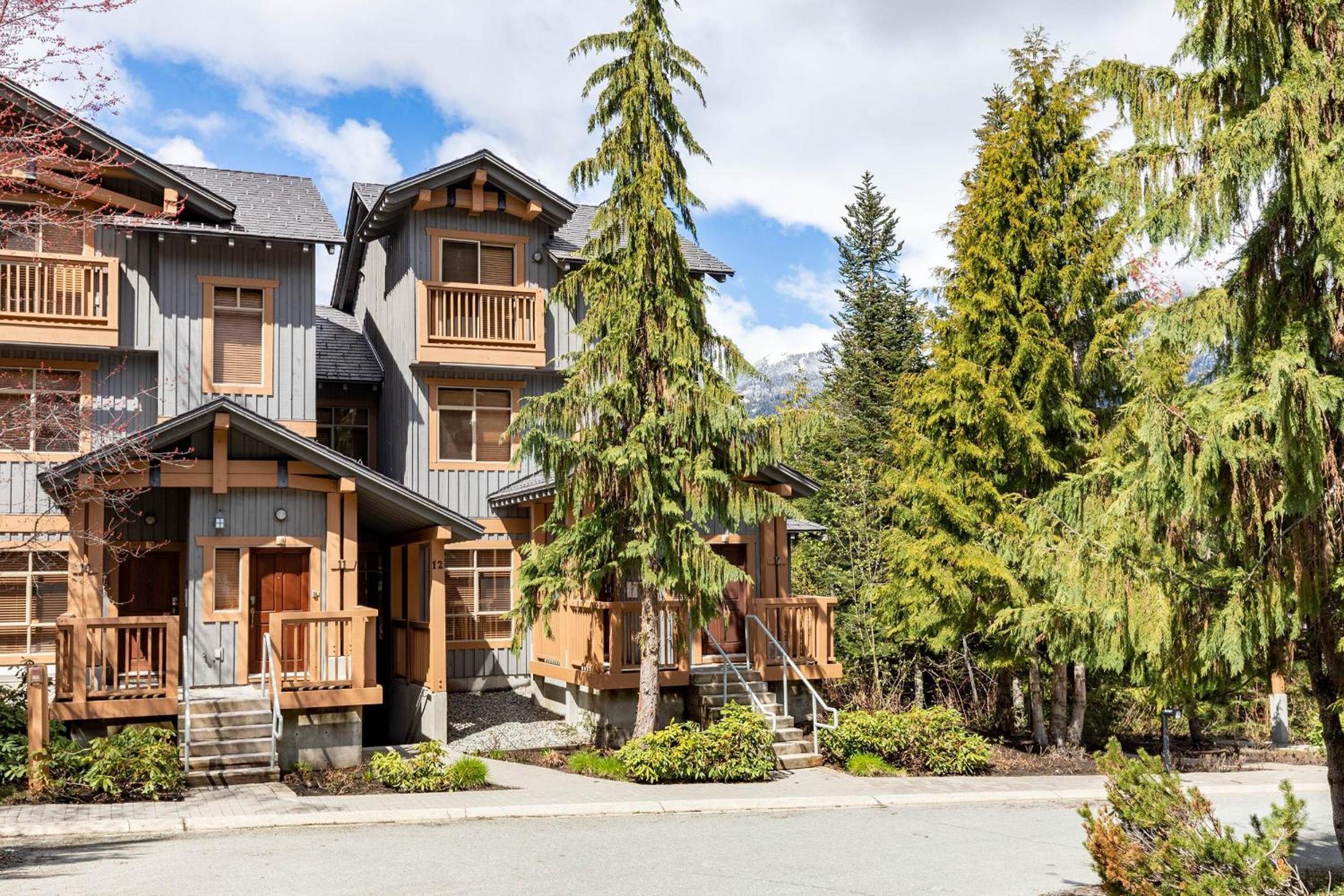 Taluswood The Bluffs 13 | Stunning Mountain View Townhome w/ Ski Access & Shared Hot Tub