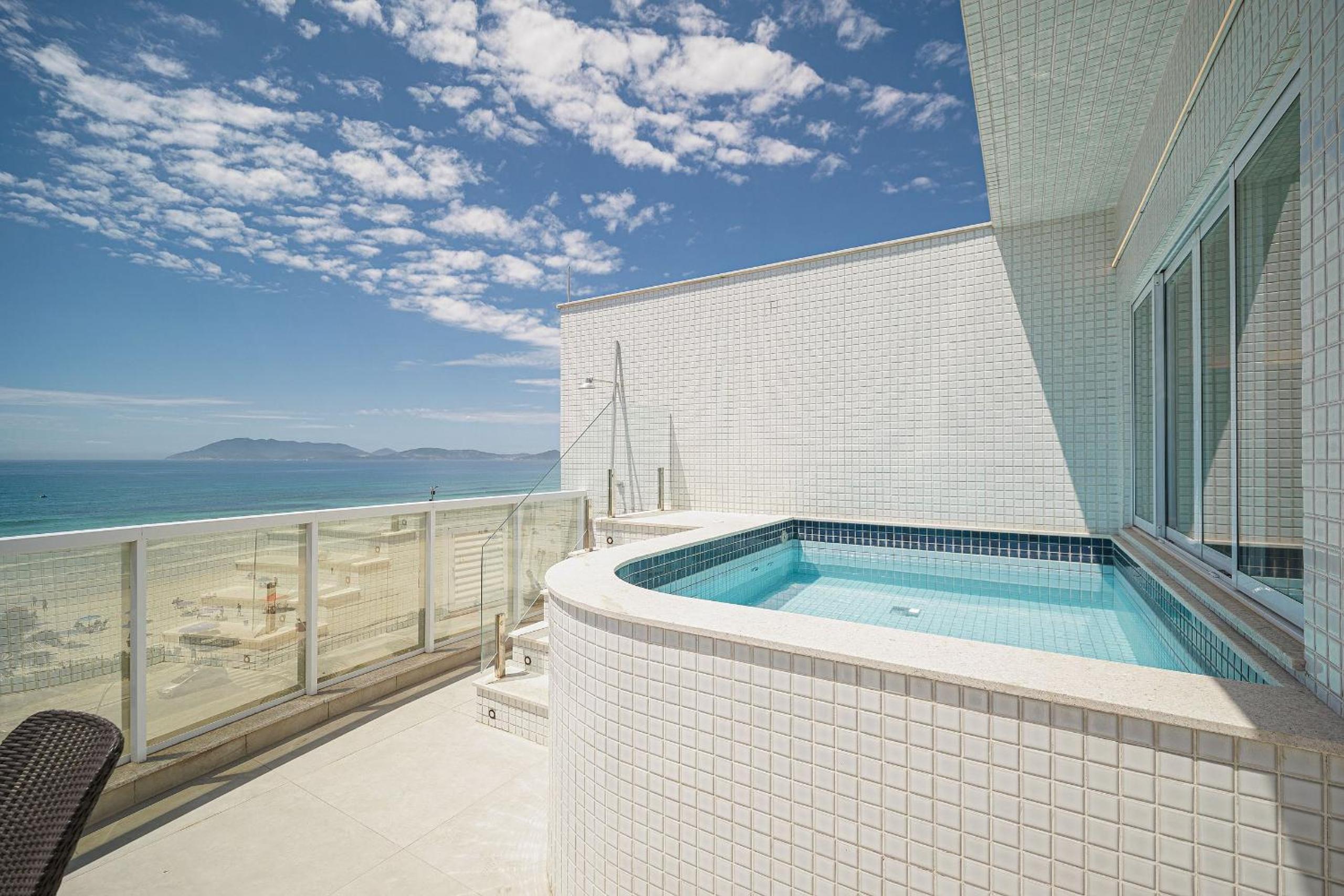 Cf04 Praia do Forte!Seafront penthouse with pool