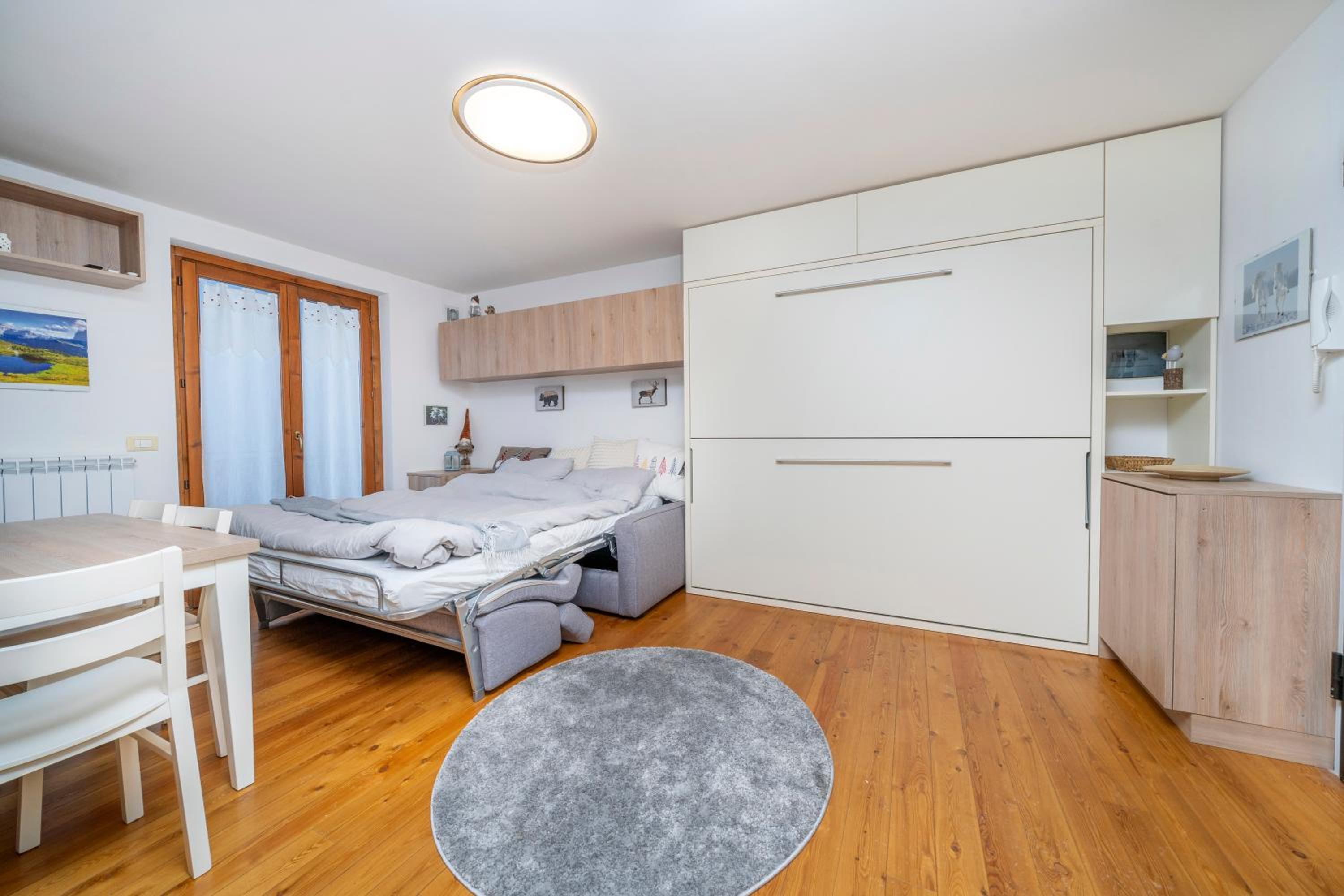 GuestHost - Small & Charming Apt - Overlooking the Alps view 4