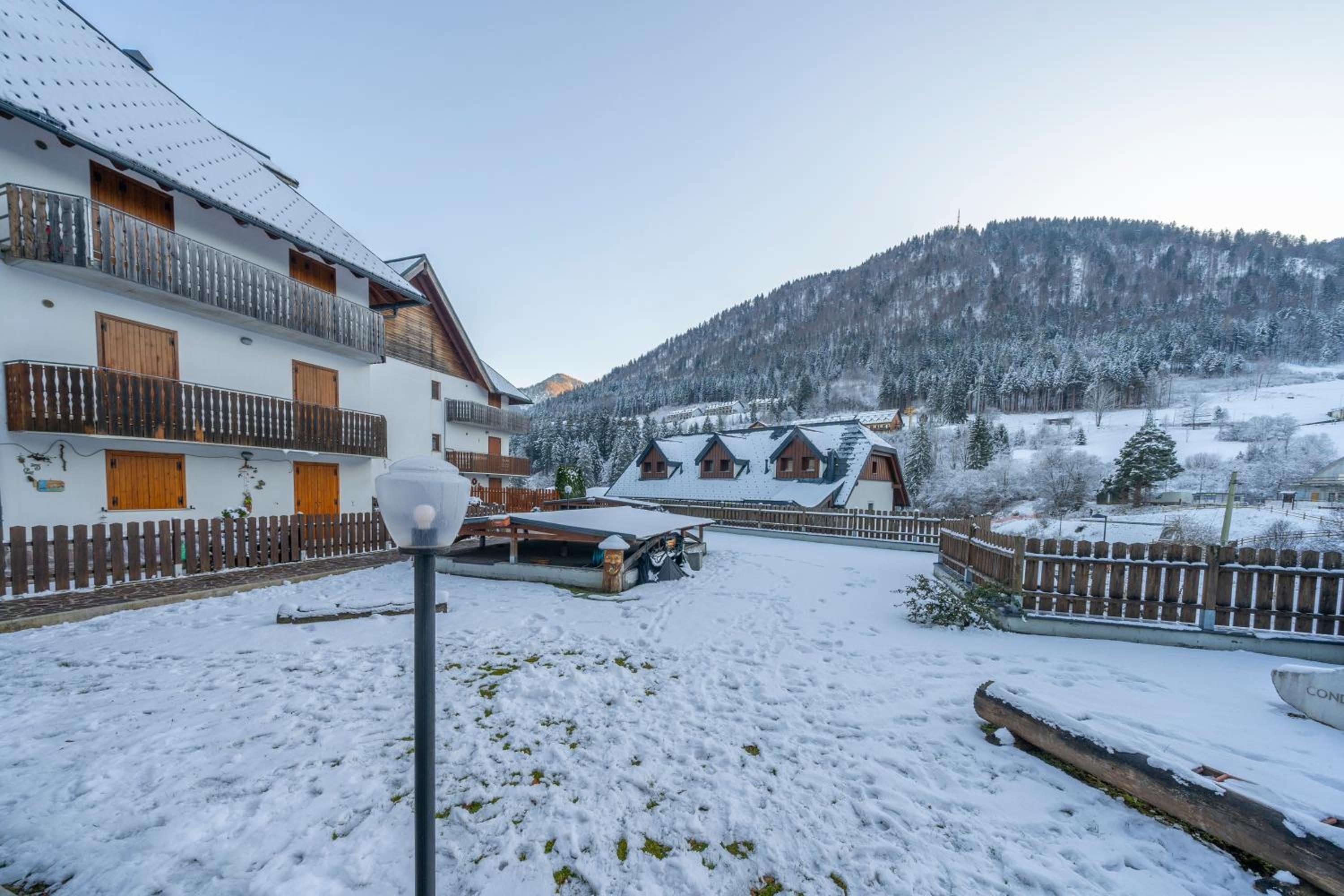GuestHost - Small & Charming Apt - Overlooking the Alps view 2