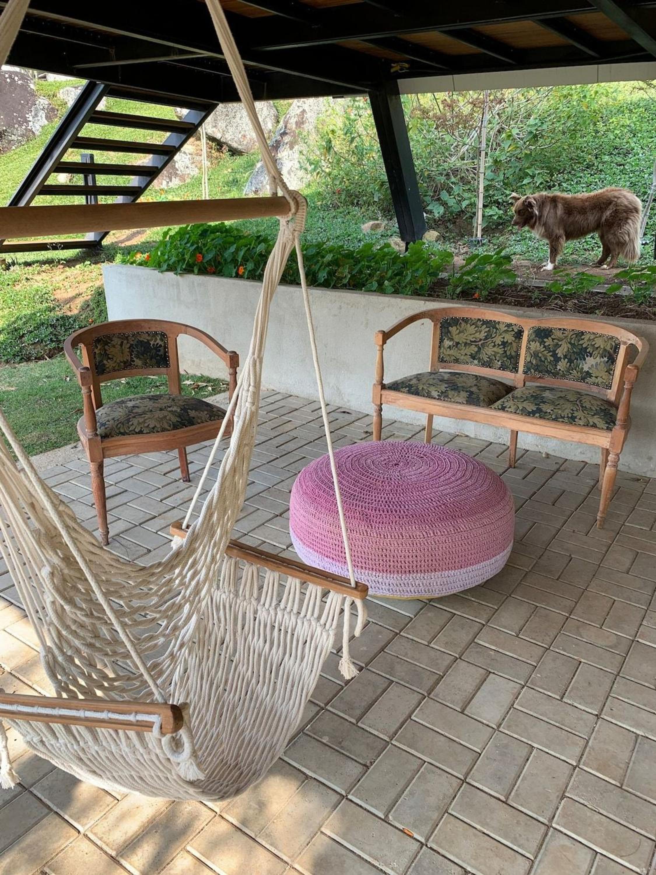 Reconecte-se à natureza neste lugar inesquecível. Venha desfrutar esta vivencia. Um parque de 30.000 m2 com cachoeiras, piscinas naturais, lago com deck. V