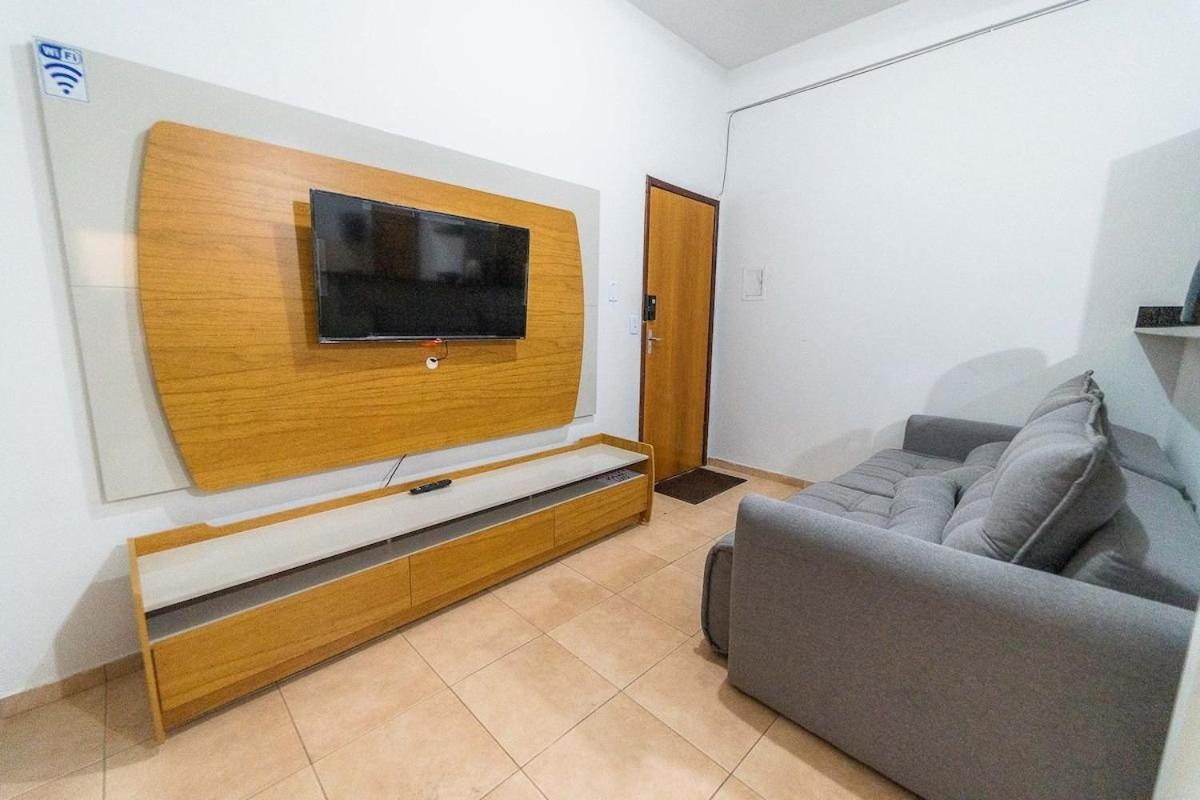 Apartamentos 2 qtos C/suite ,Cozinha Completa, Wi-Fi 1GIga, Jr Catito