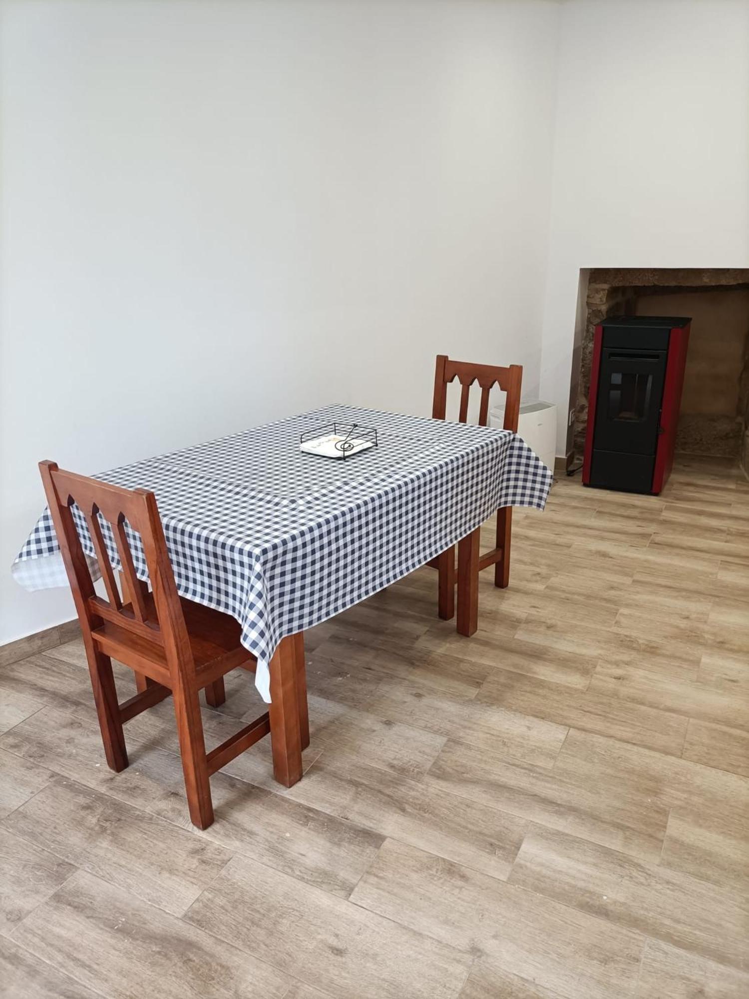 Hotel Jacuzzi Barcala - Image 1