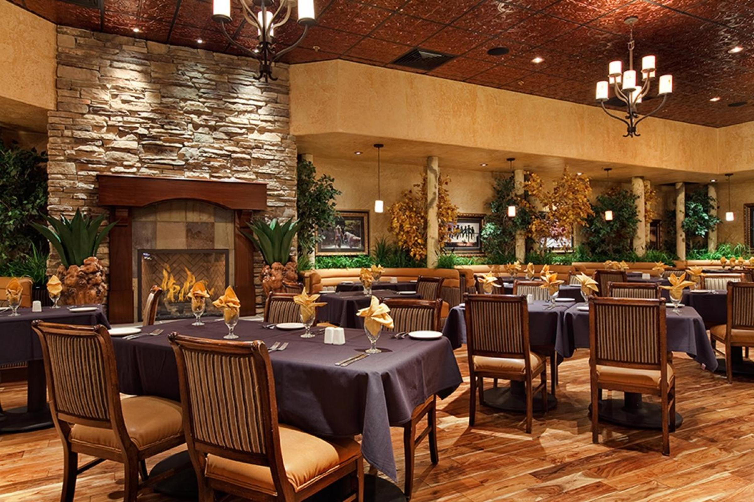 Elko Vacations - Maverick Hotel and Casino by Red Lion Hotels - Property Image 11