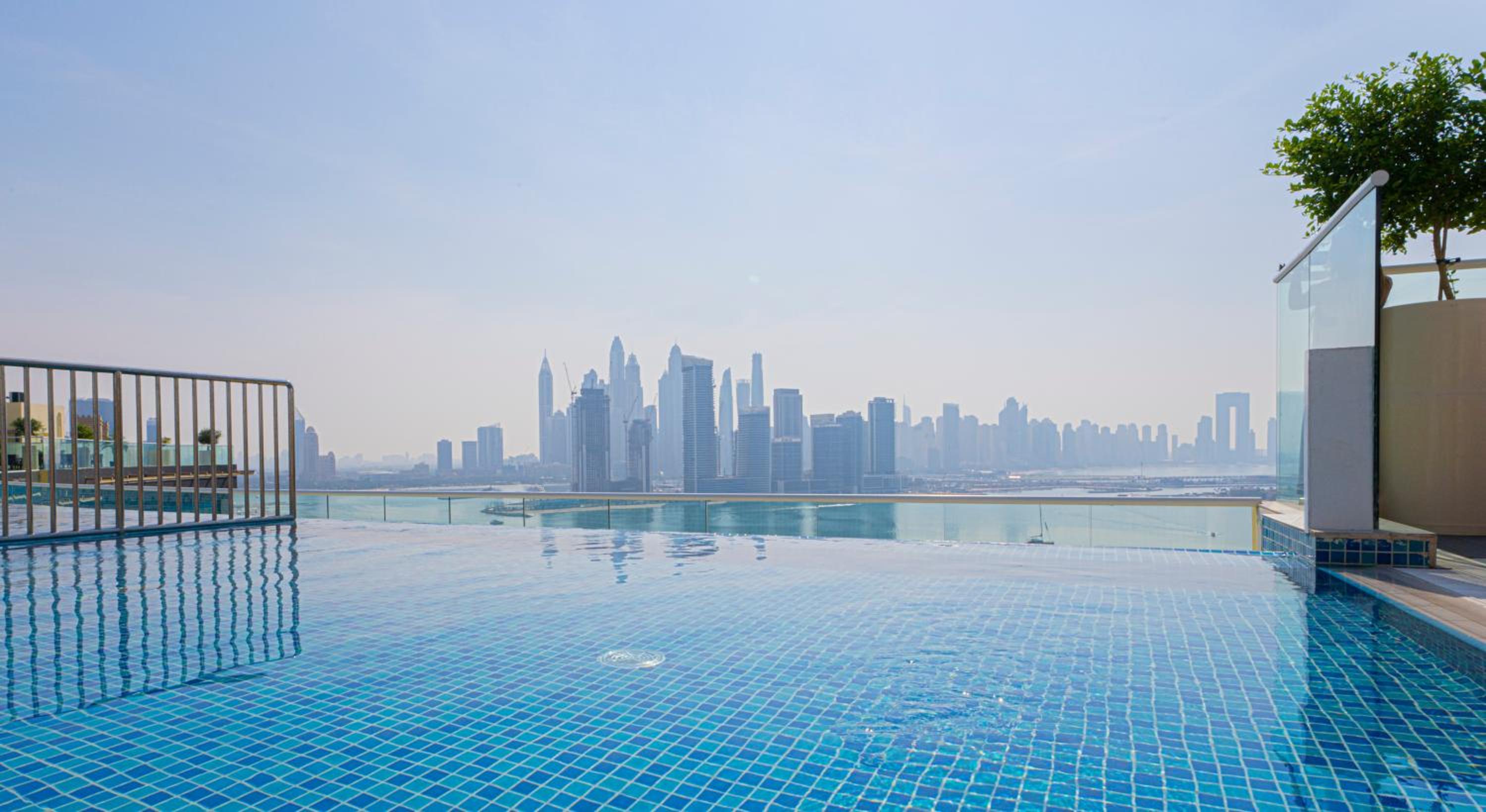 Luxury Studio, Seven Palm Residence-Palm Jumeirah