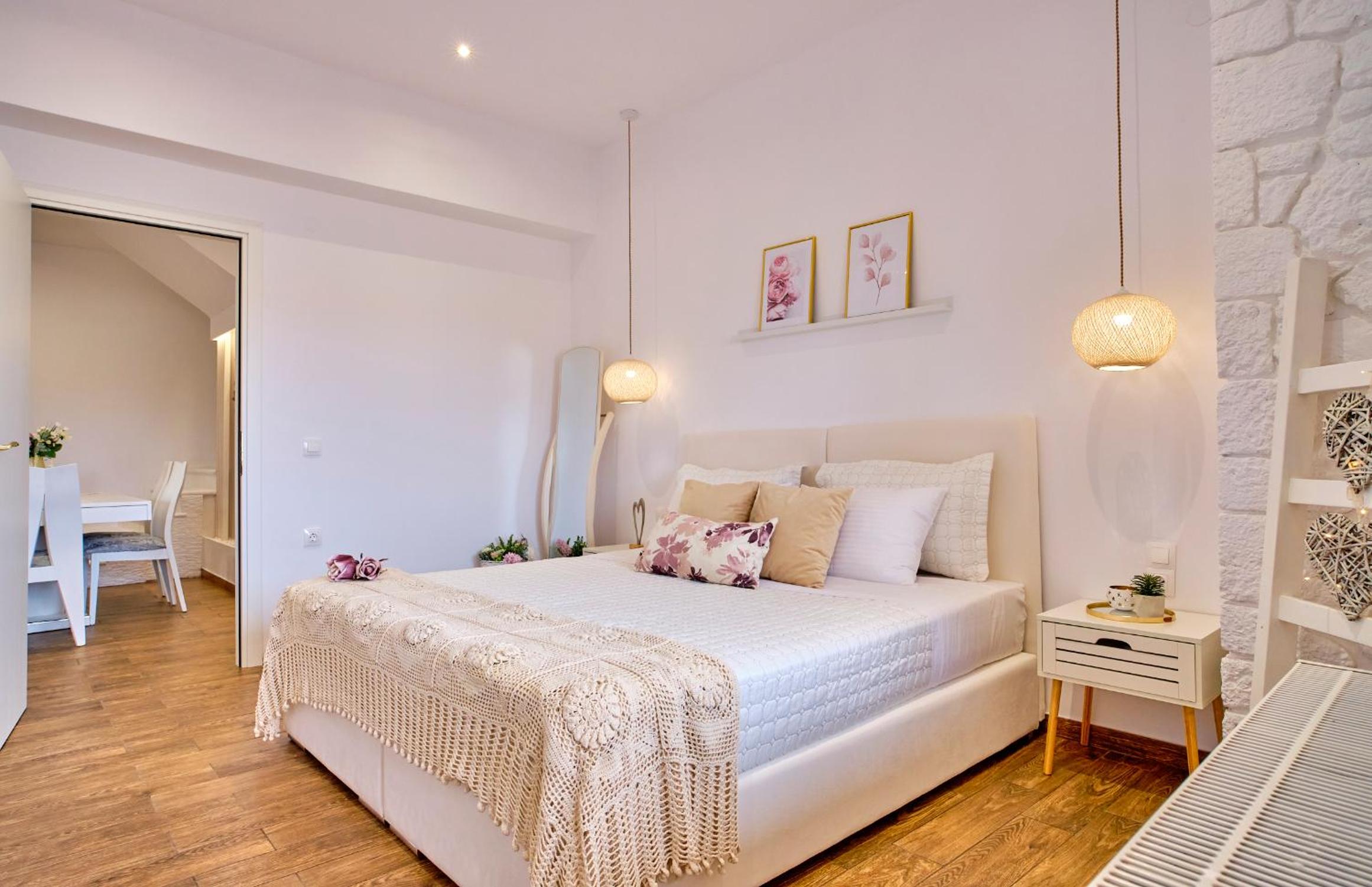 Elena Luxury Suite Agios Stefanos photo 2