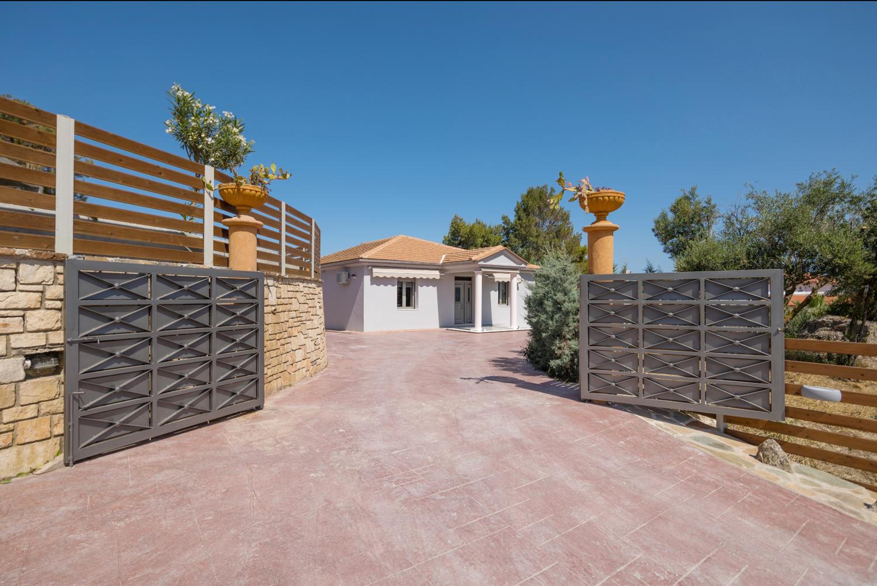 Villa Annaset view 3