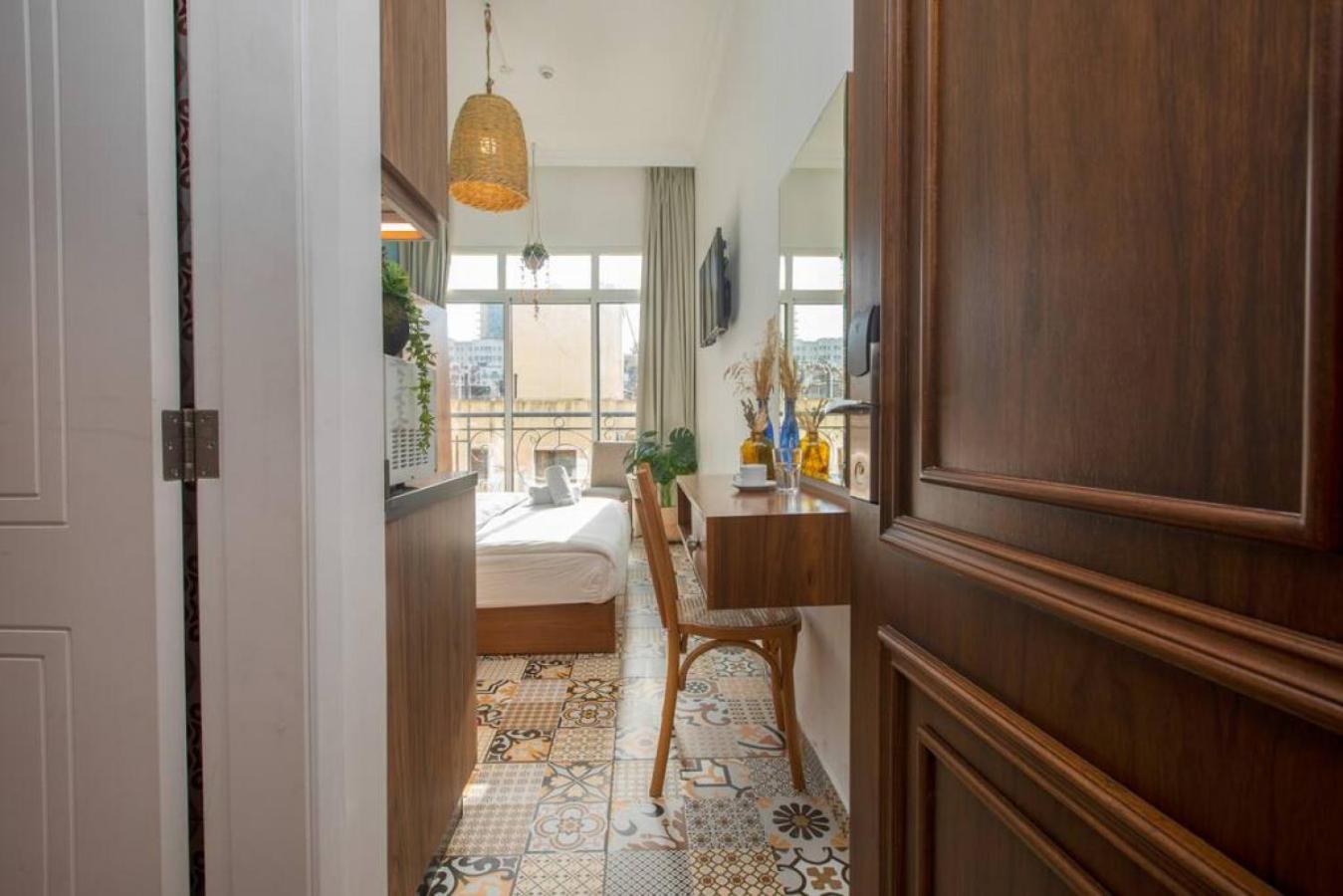 Em Aidas Studio in Mar Mikhael view 2