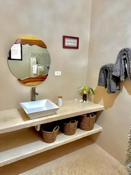 Casa Libelula Beachfront House