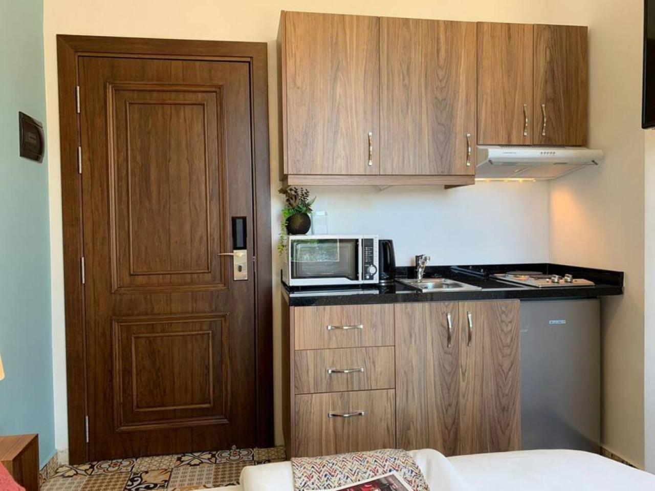 Teta Wadads Studio in Mar Mikhael
